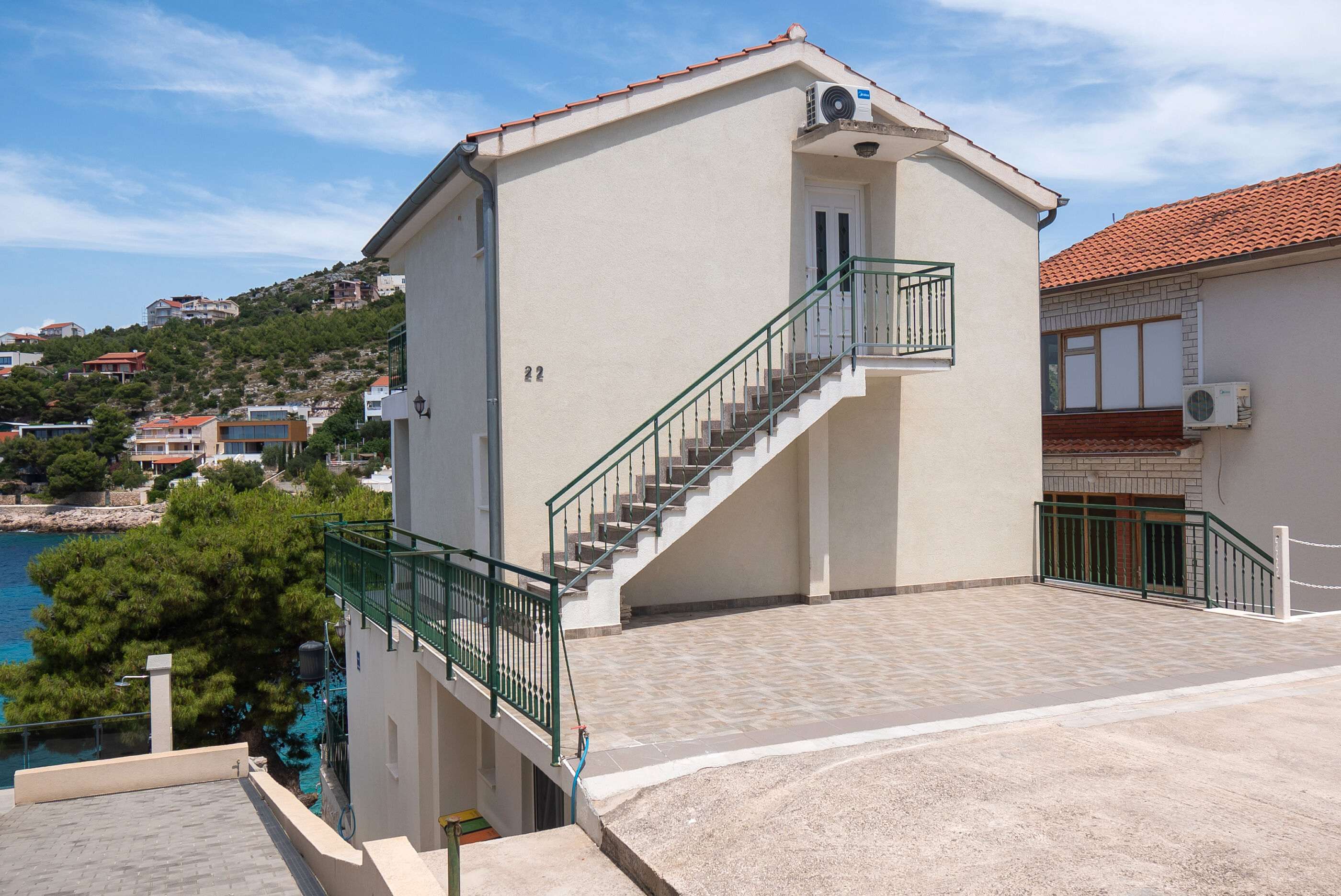 Apartments Ivica 22071-A1