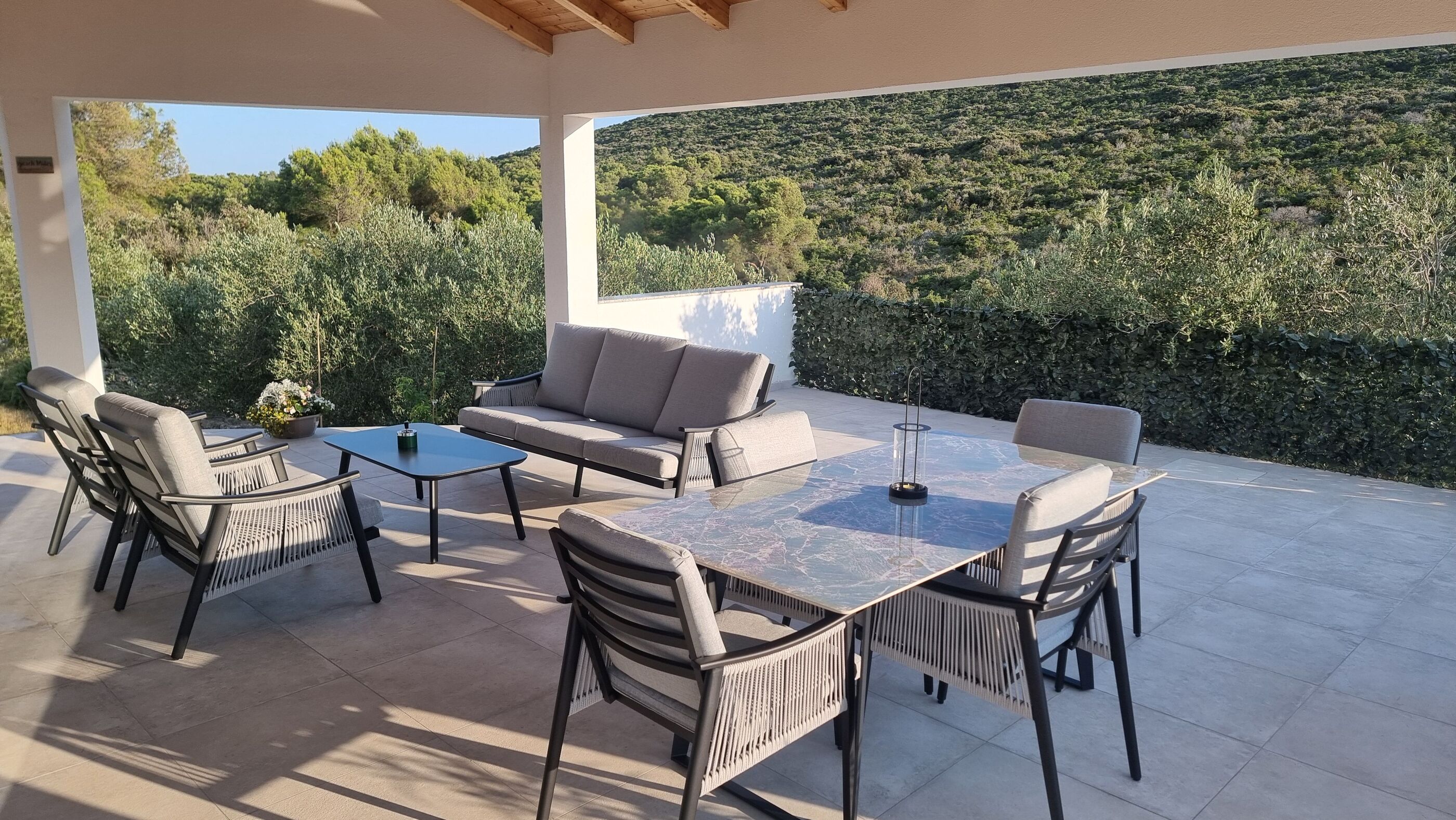 House Duje 14614-K1
