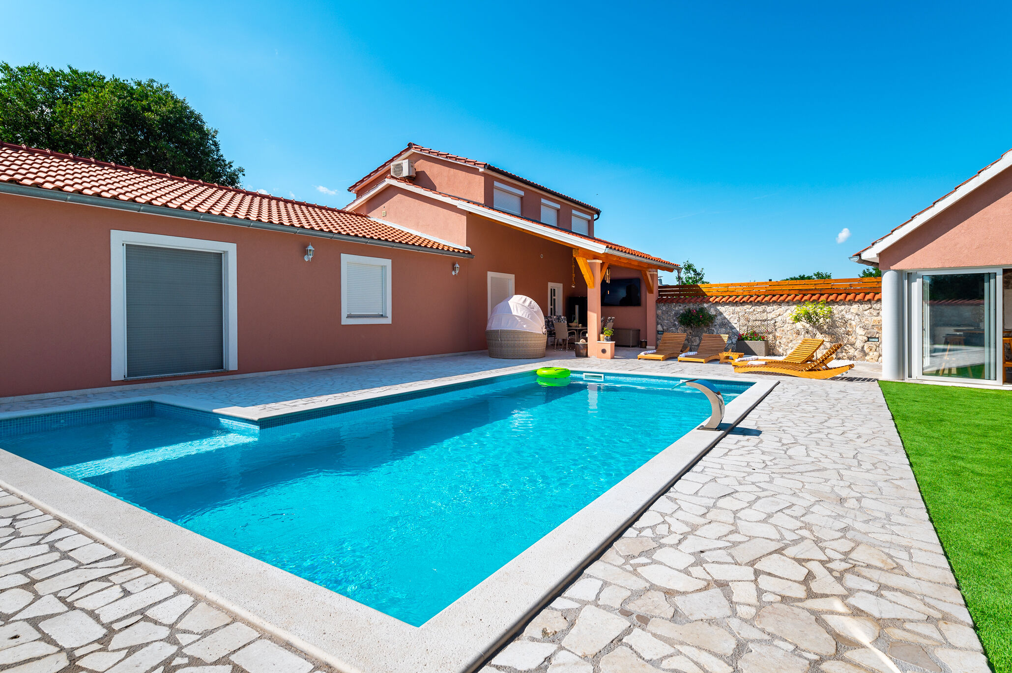 Villa Nika V9152-K1