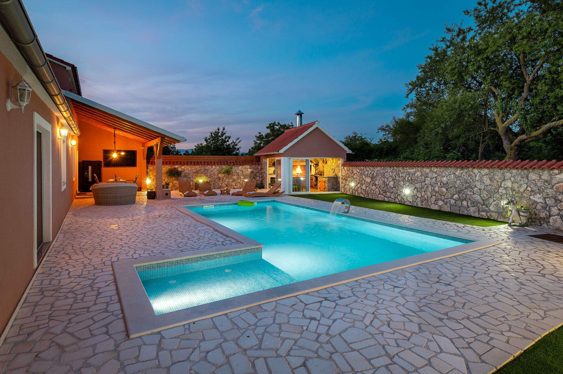 Villa Nika V9152-K1