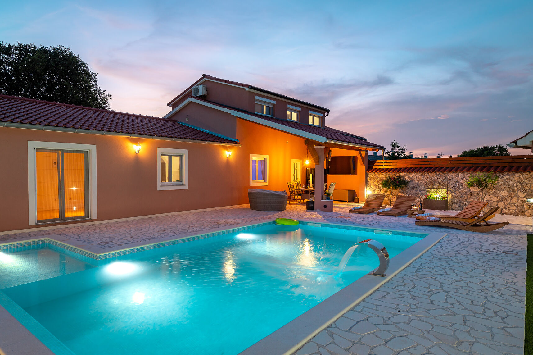 Villa Nika V9152-K1