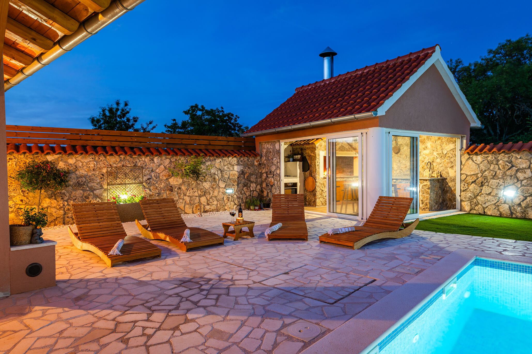 Villa Nika V9152-K1