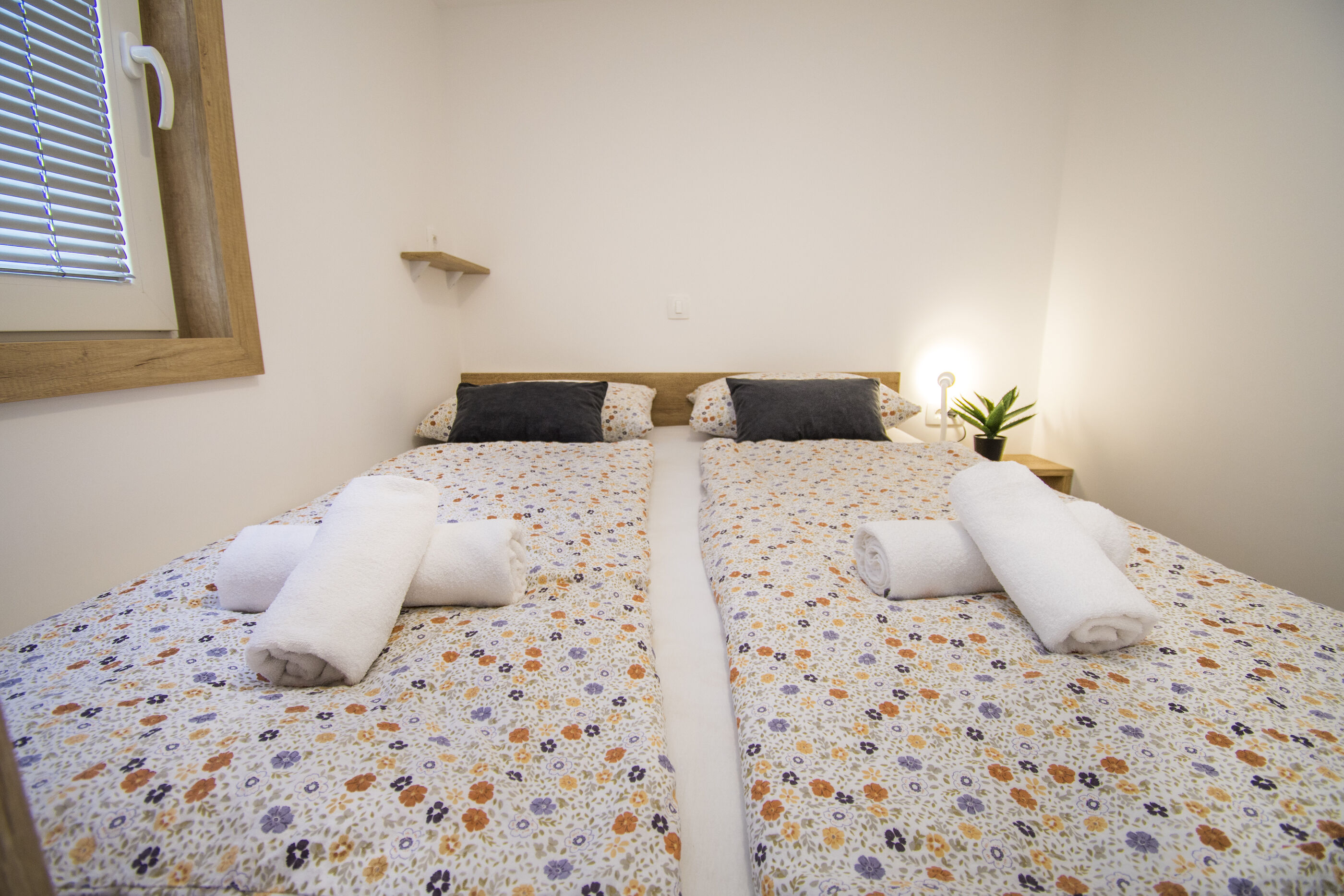 Mobile home Banovi dvori II 88893-K2