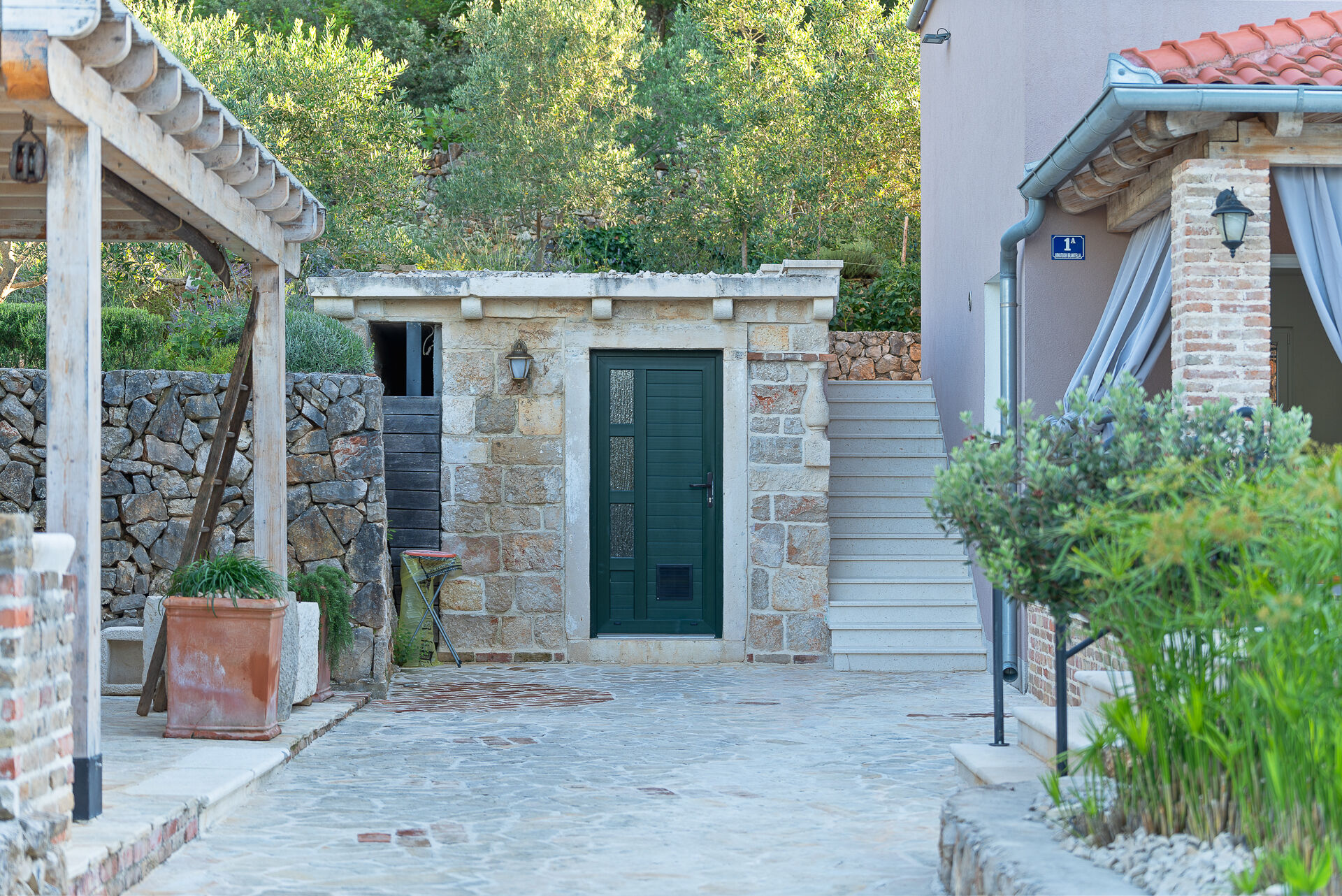 Villa Island Gem V9996-K1