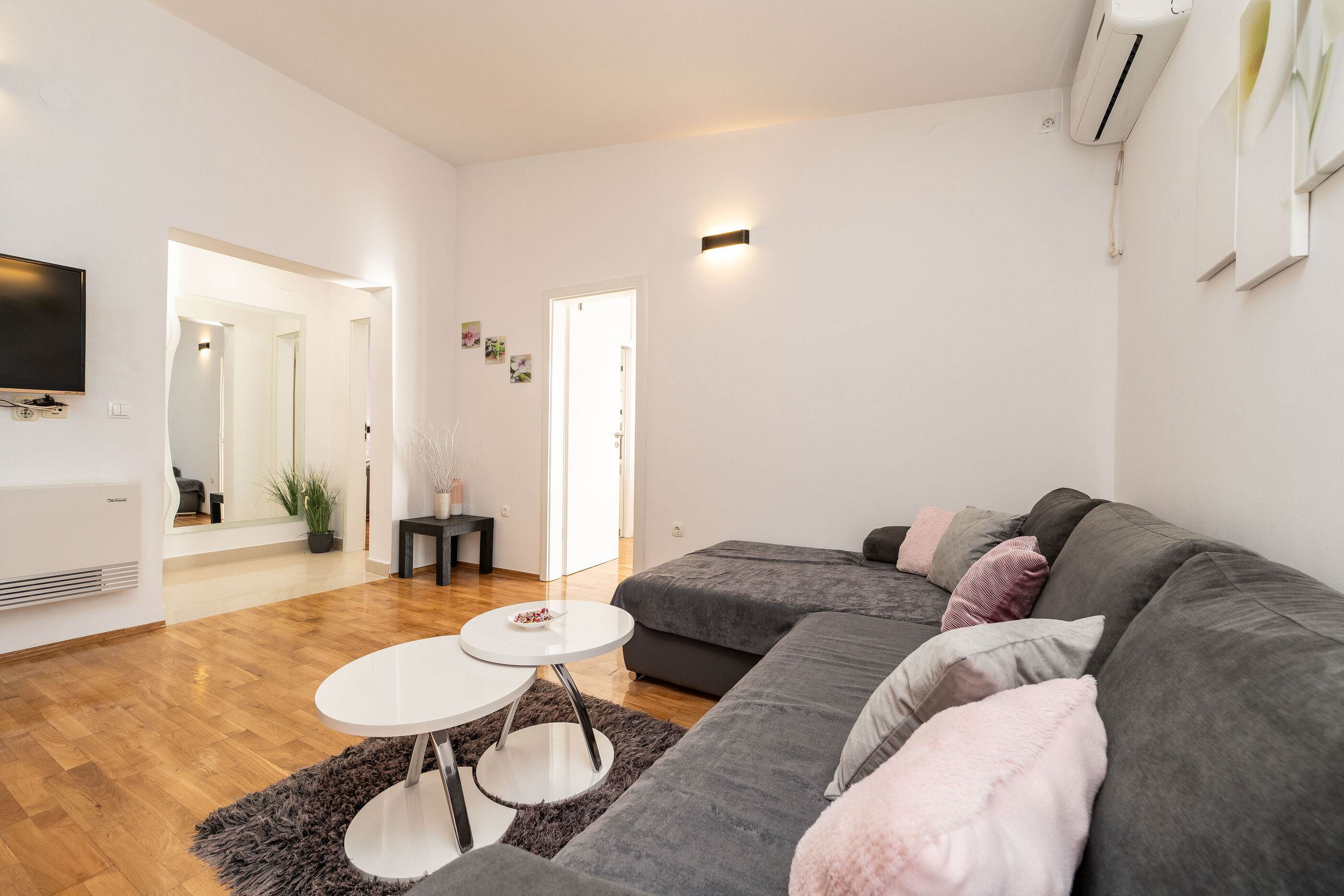 Apartments Grbic 64135-A1