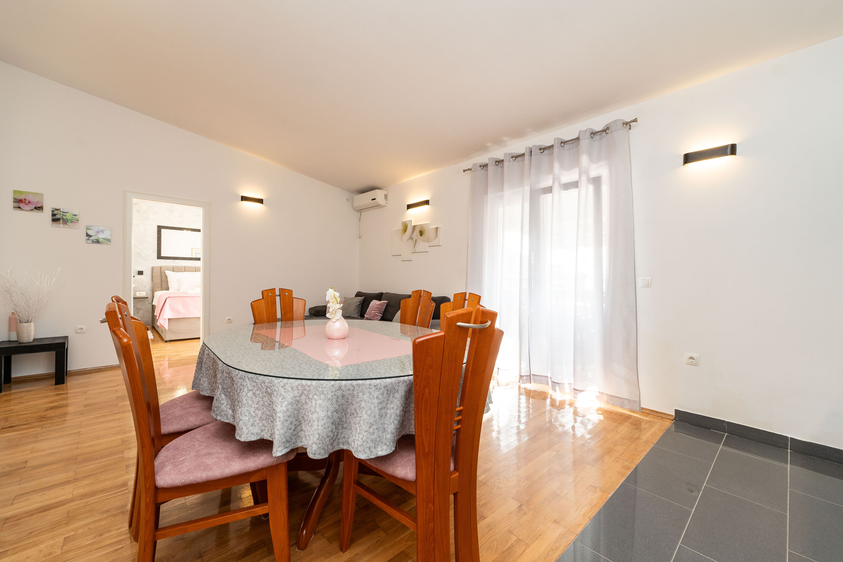Apartments Grbic 64135-A1
