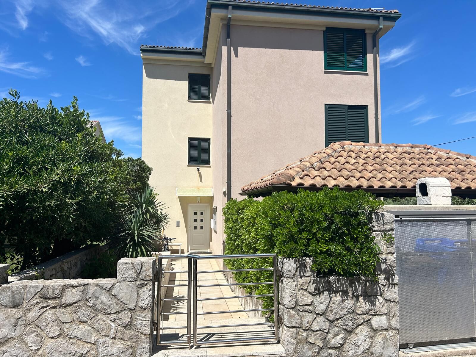 Apartment Tara 62052-A1