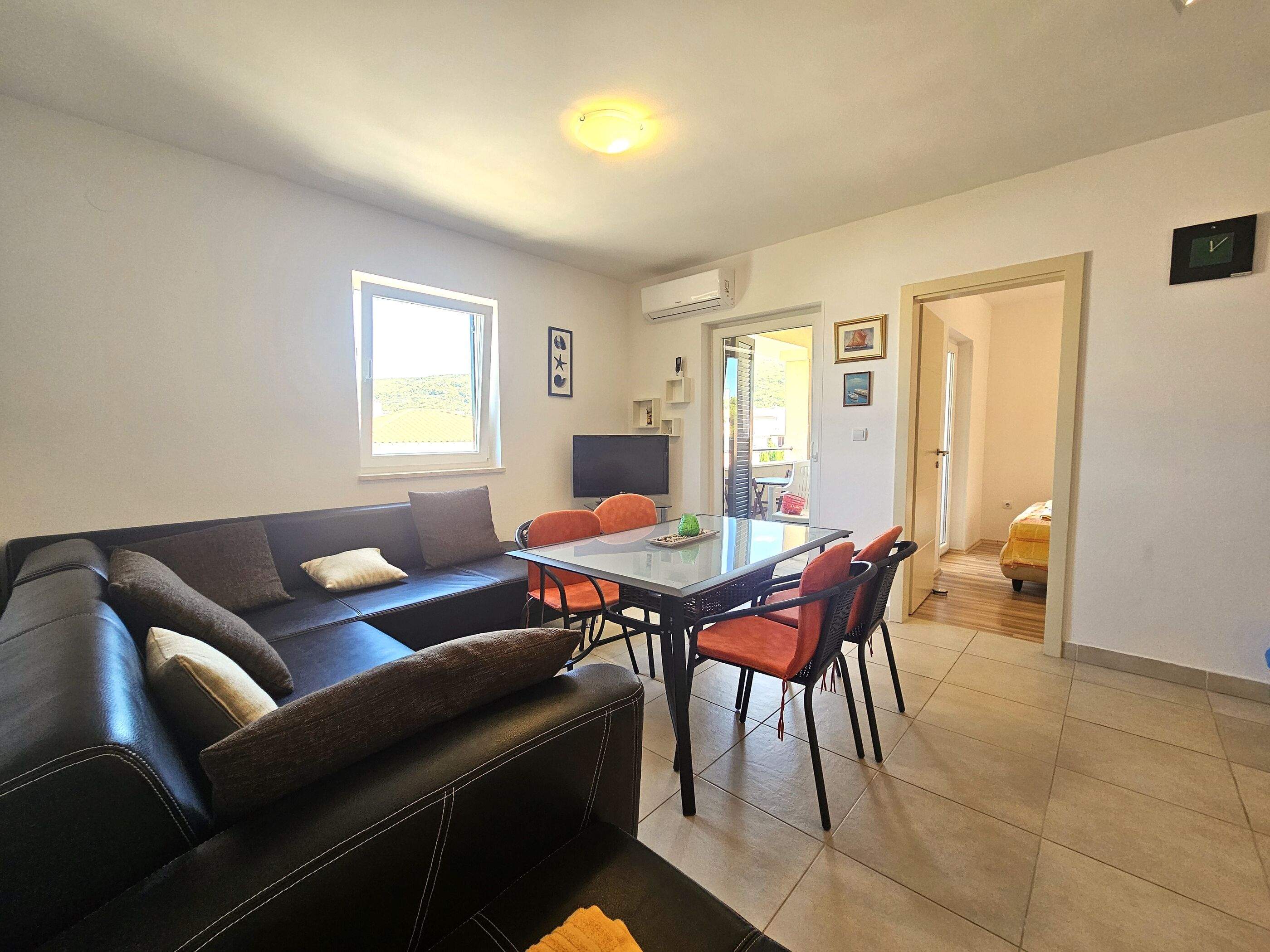 Apartment Tara 62052-A1