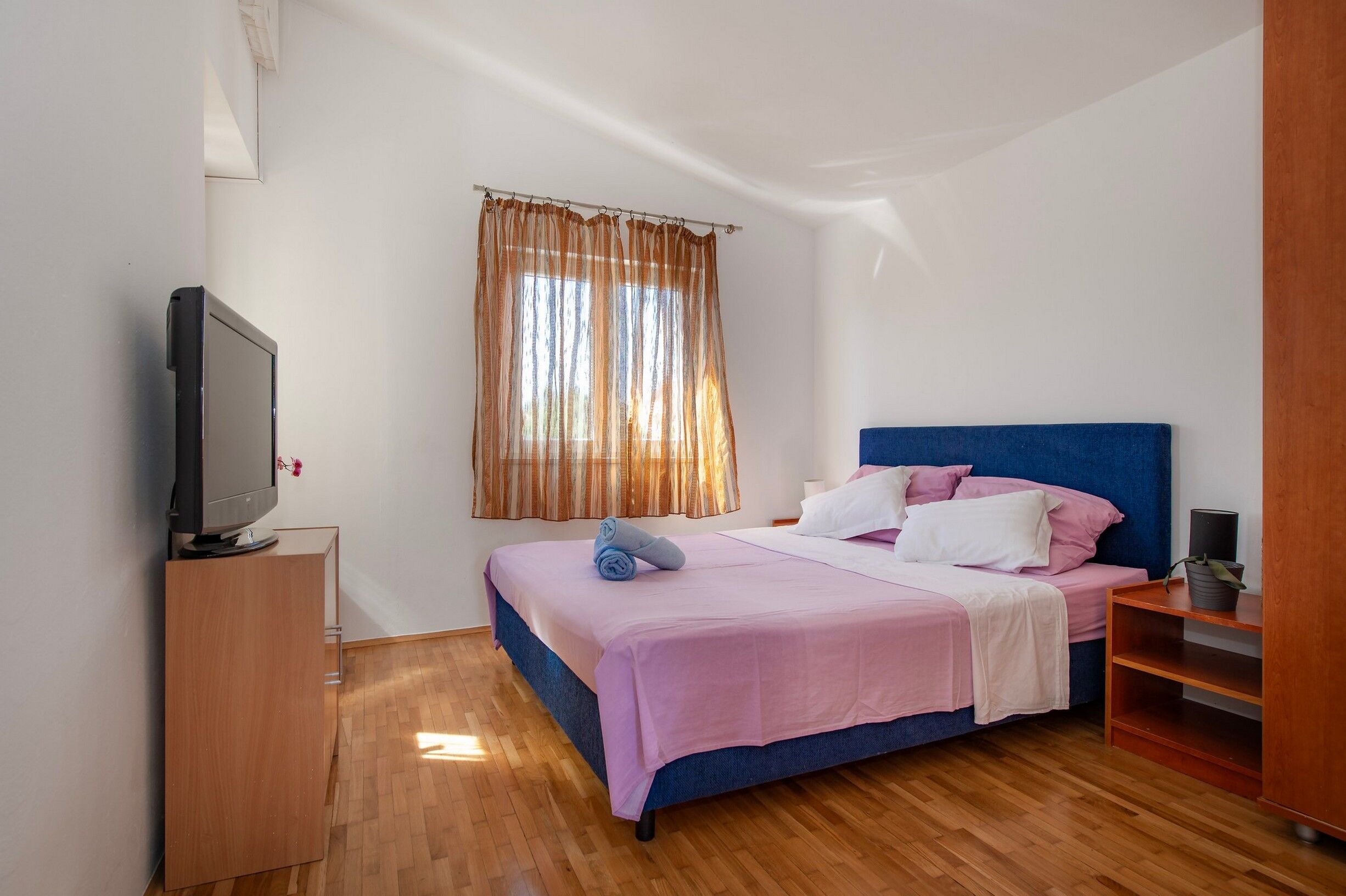 House Milica 14261-K1