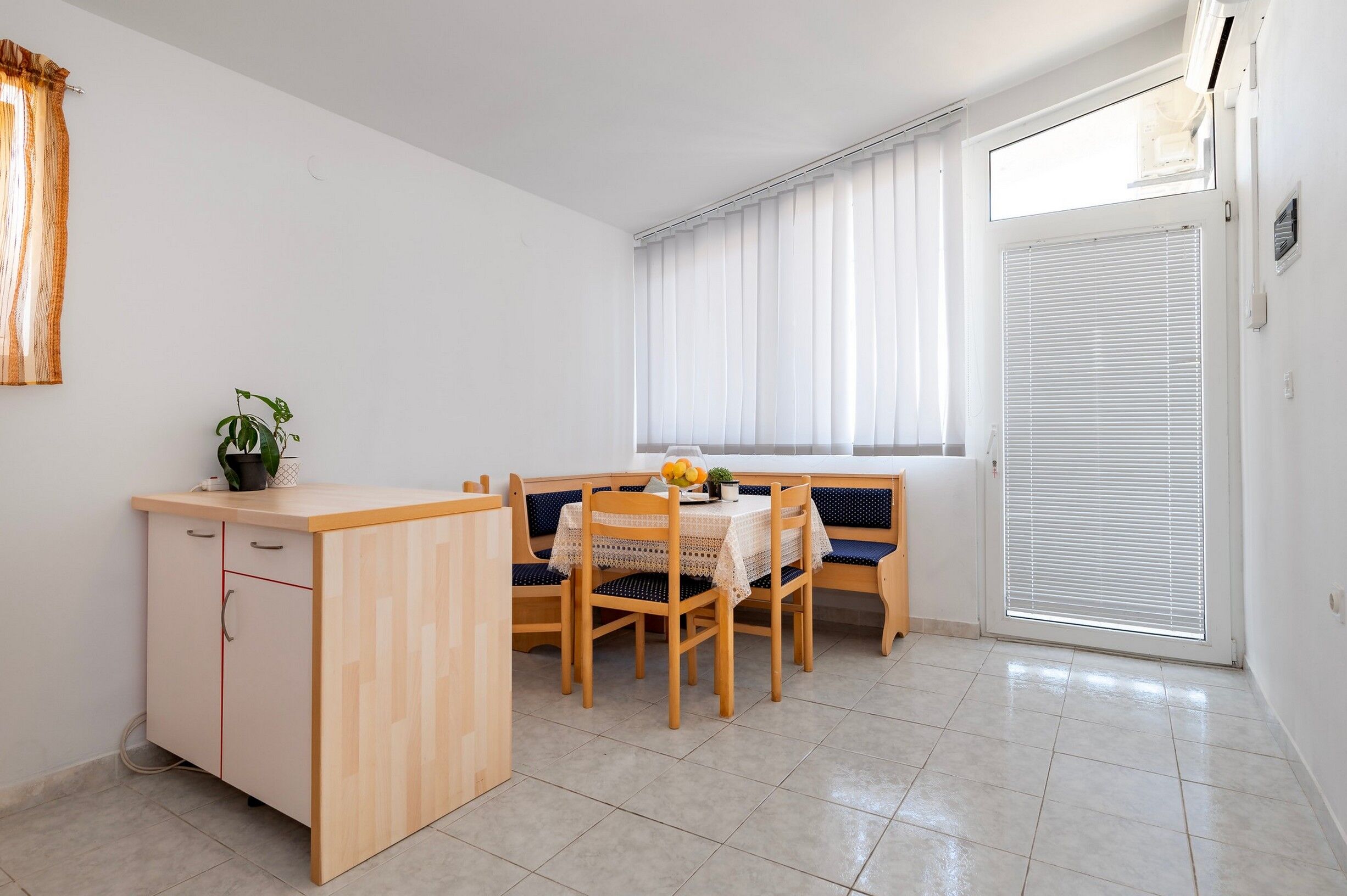 House Milica 14261-K1