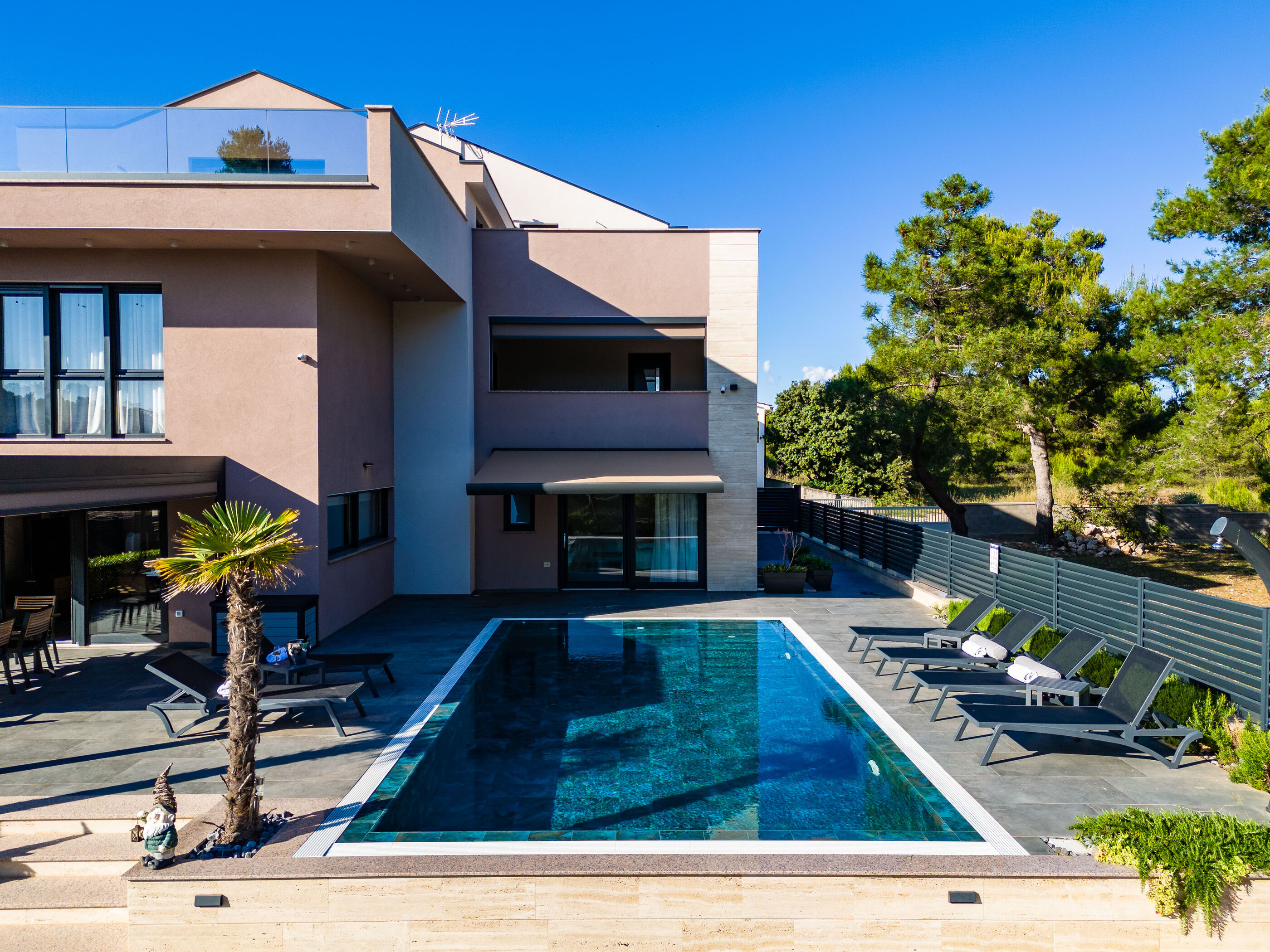 Apartments Villa Royal 44969-A3