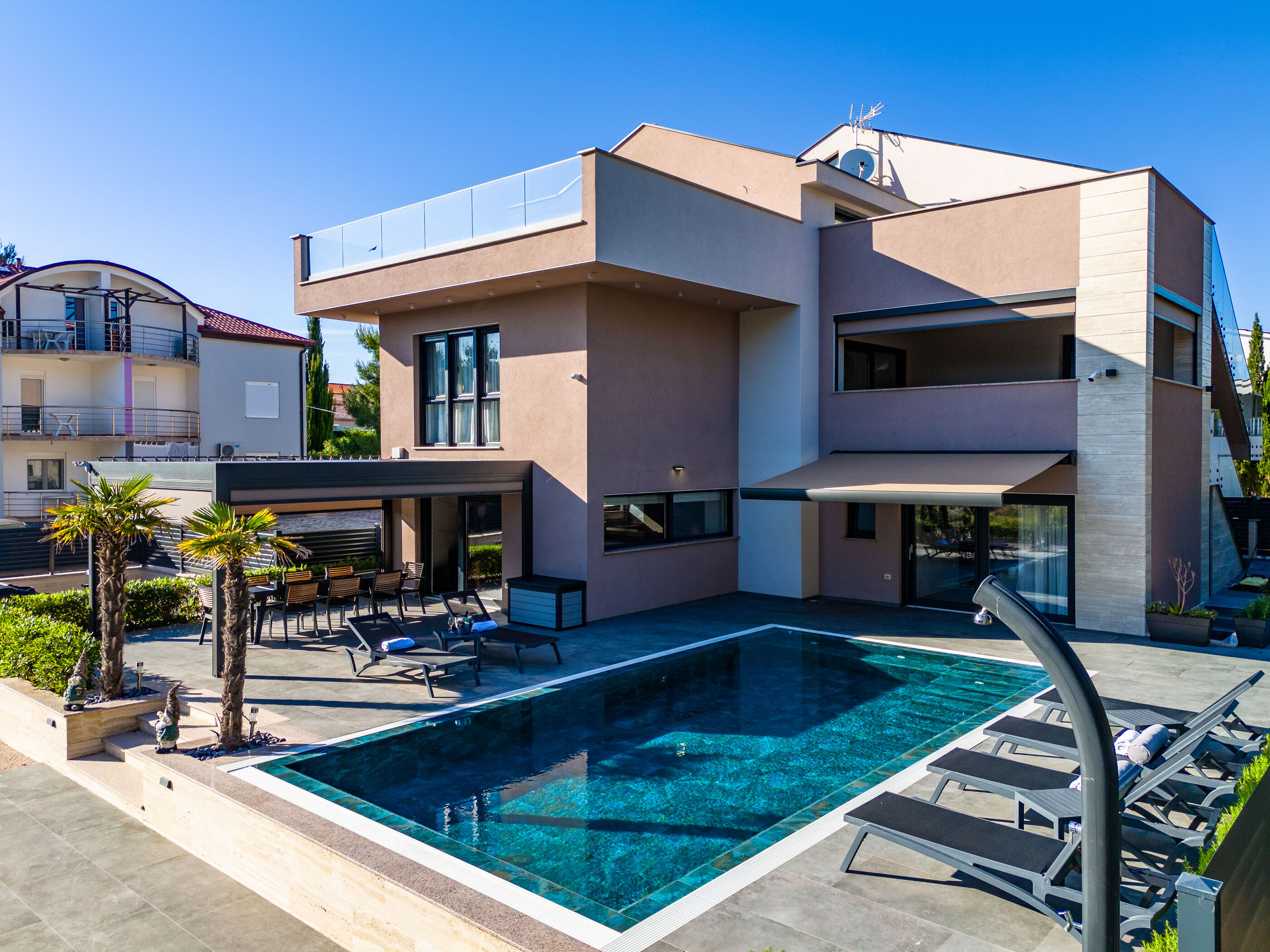 Apartments Villa Royal 44969-A3