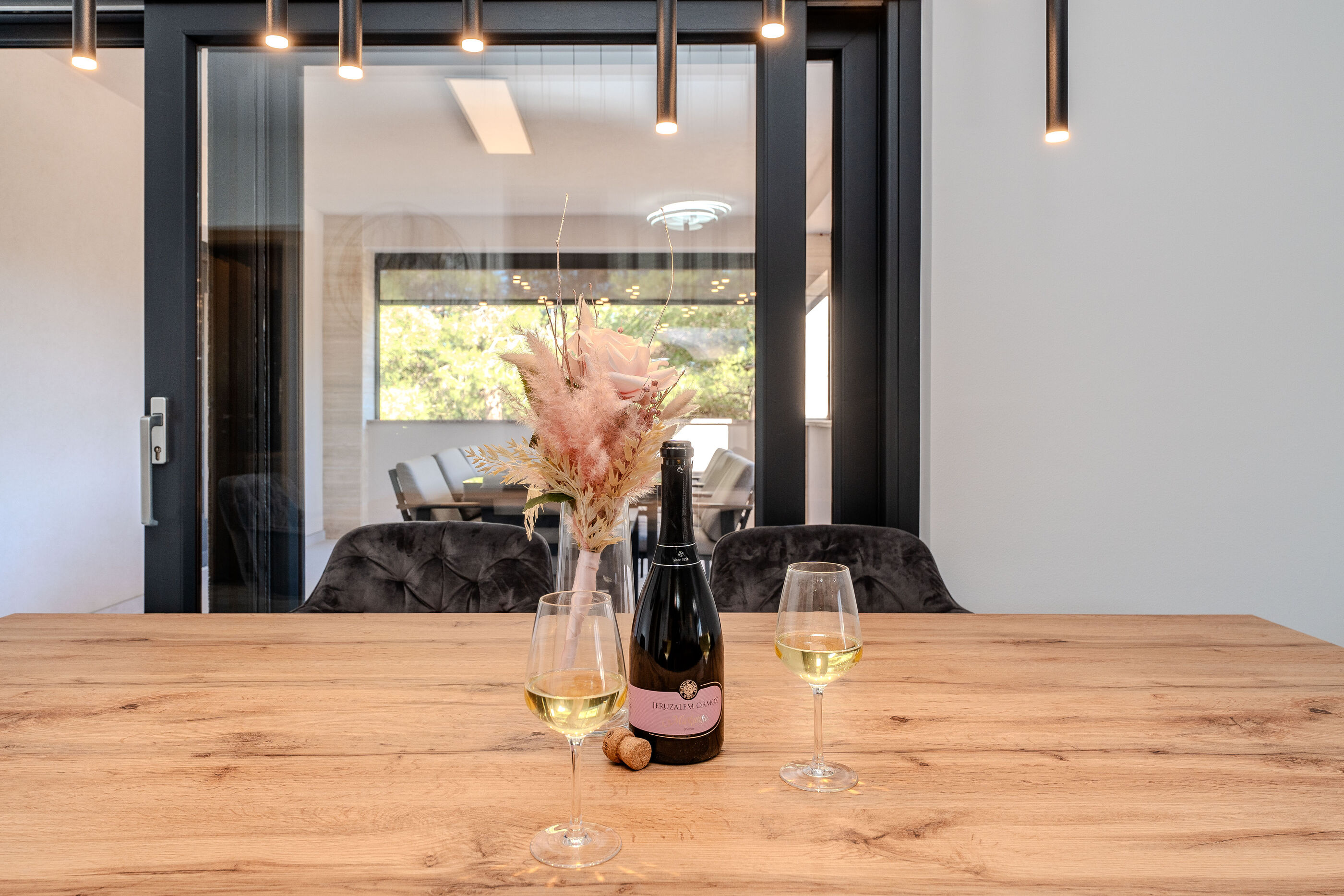Apartments Villa Royal 44969-A1