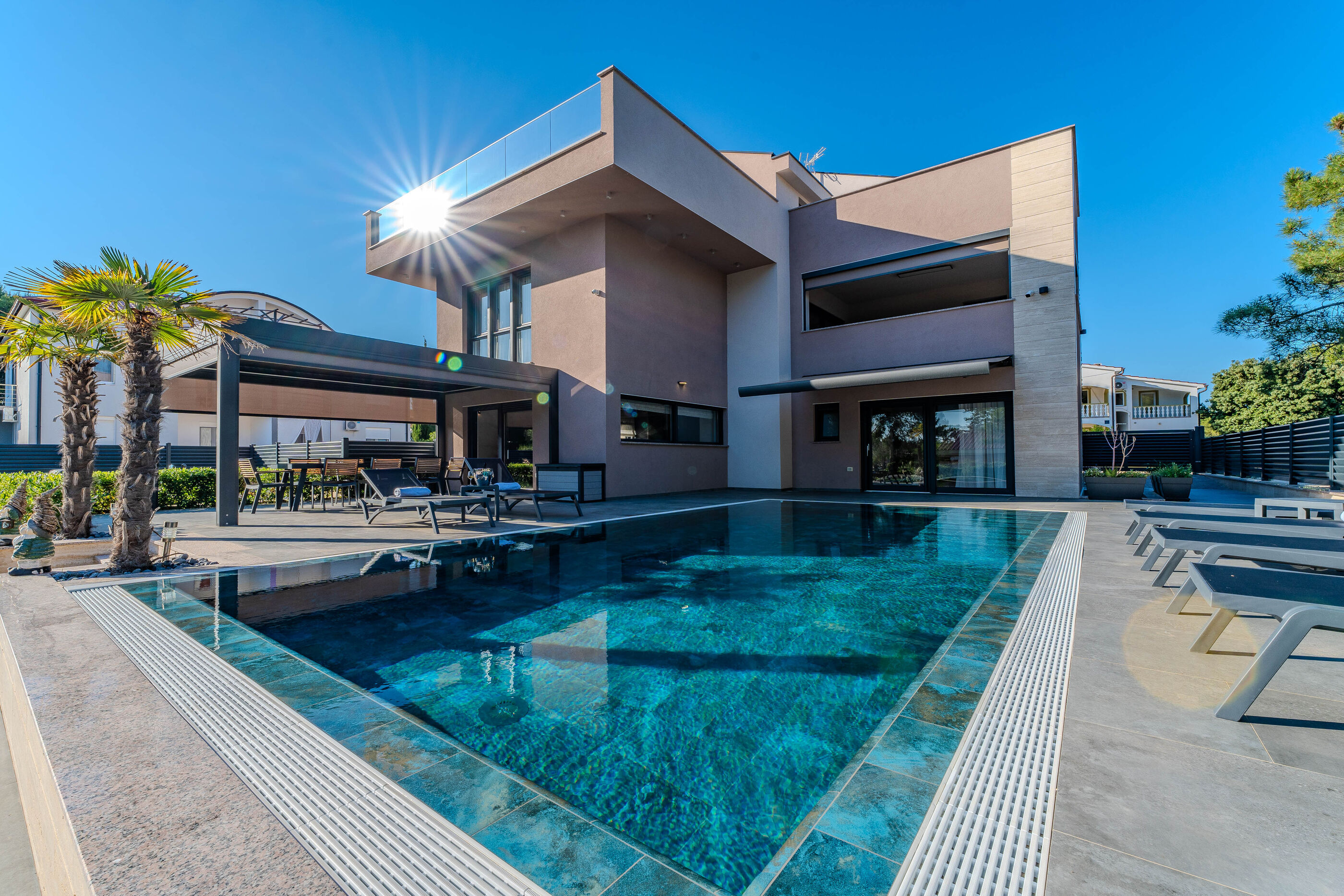 Apartments Villa Royal 44969-A2