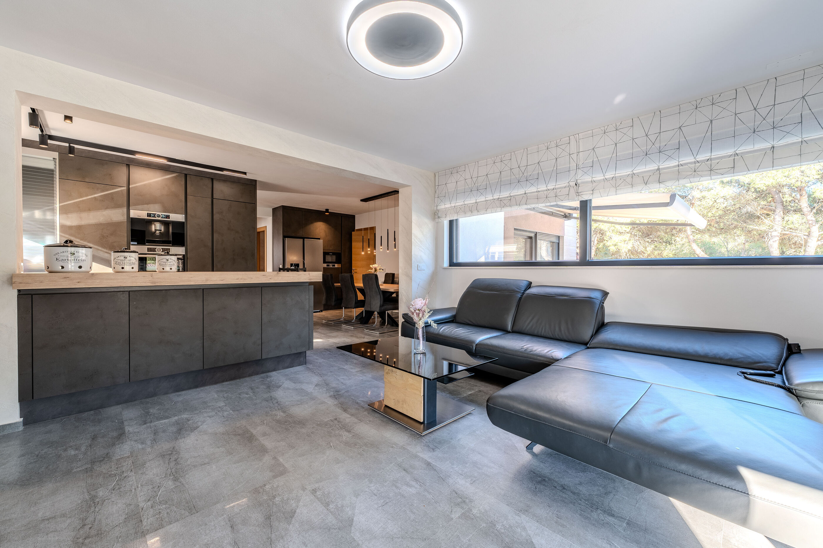 Apartments Villa Royal 44969-A2