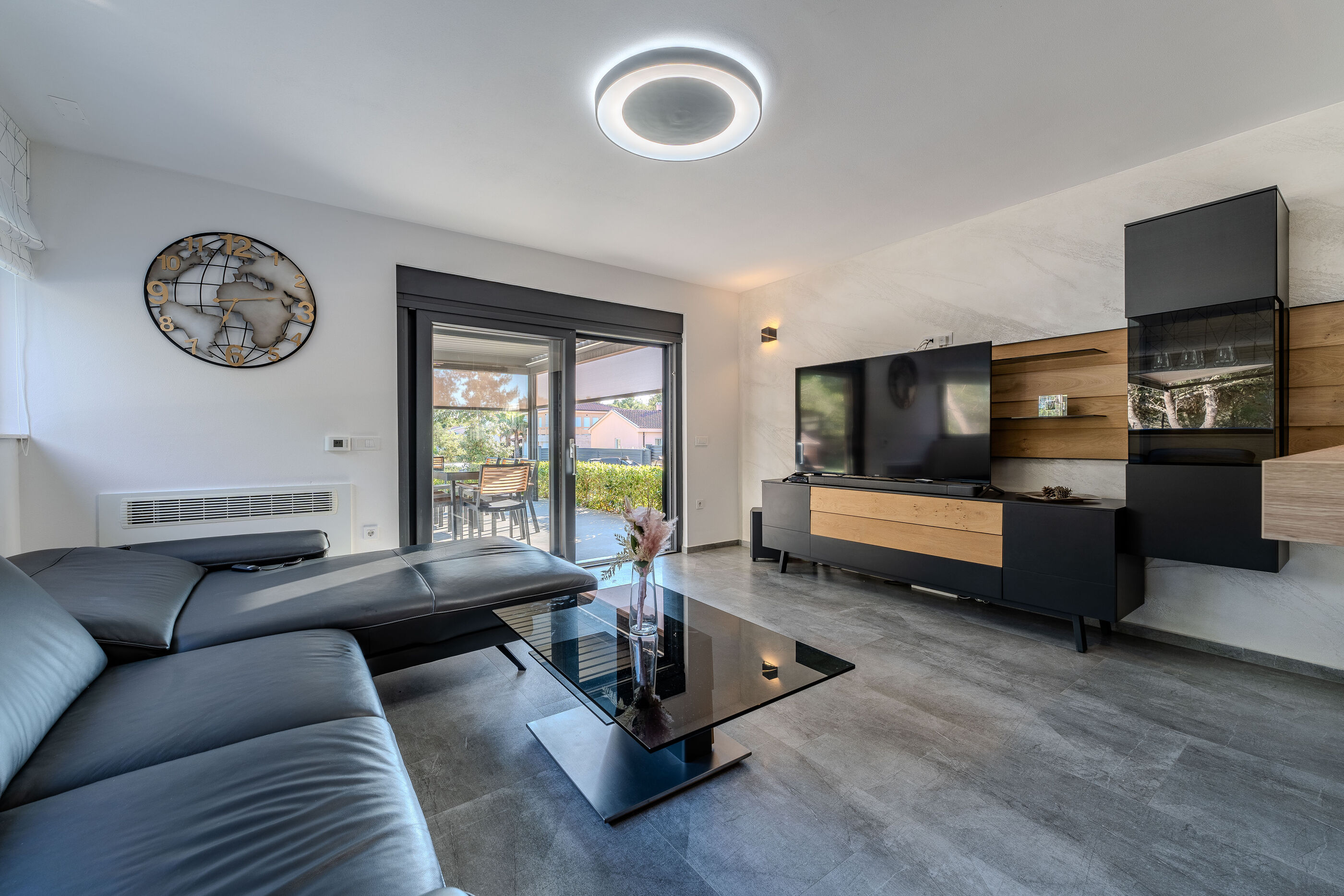 Apartments Villa Royal 44969-A2