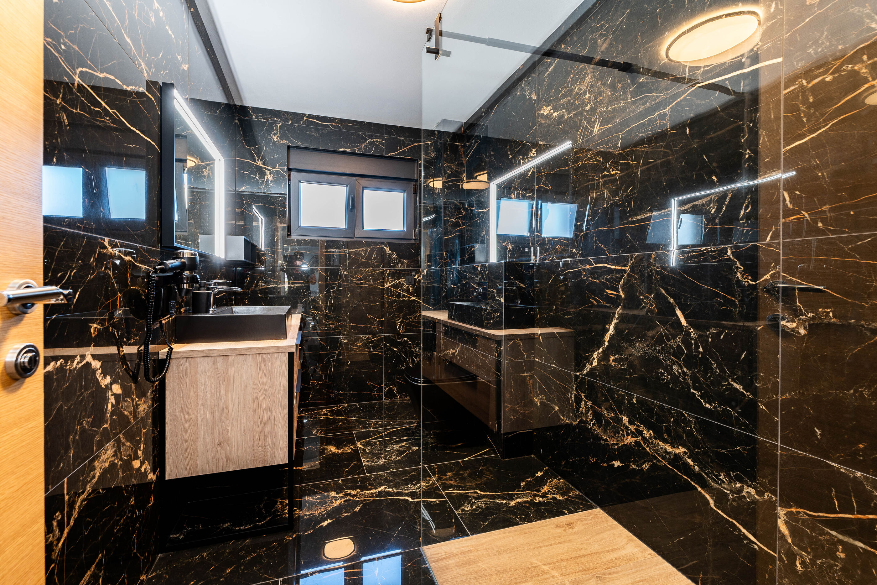Apartments Villa Royal 44969-A2