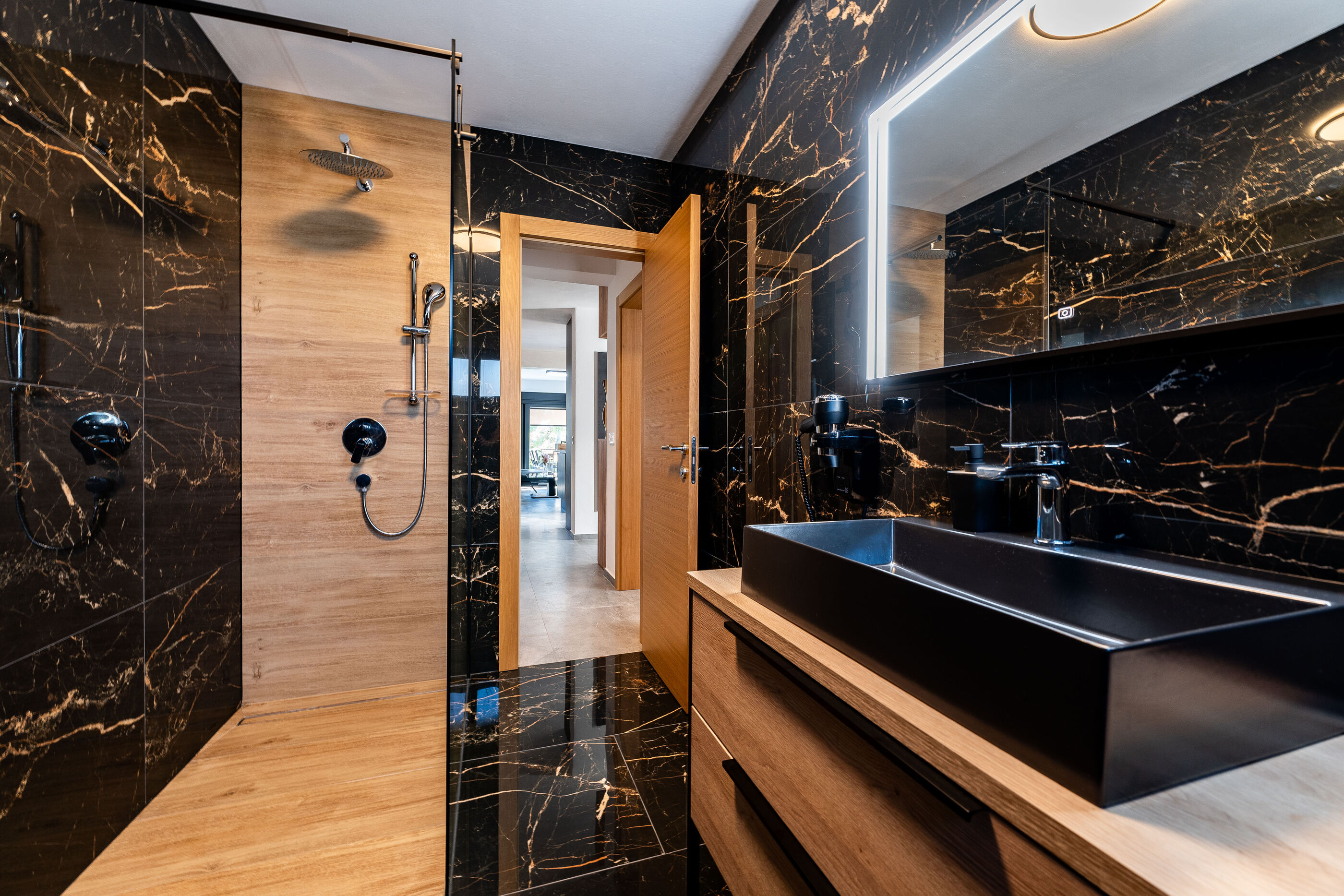 Apartments Villa Royal 44969-A2