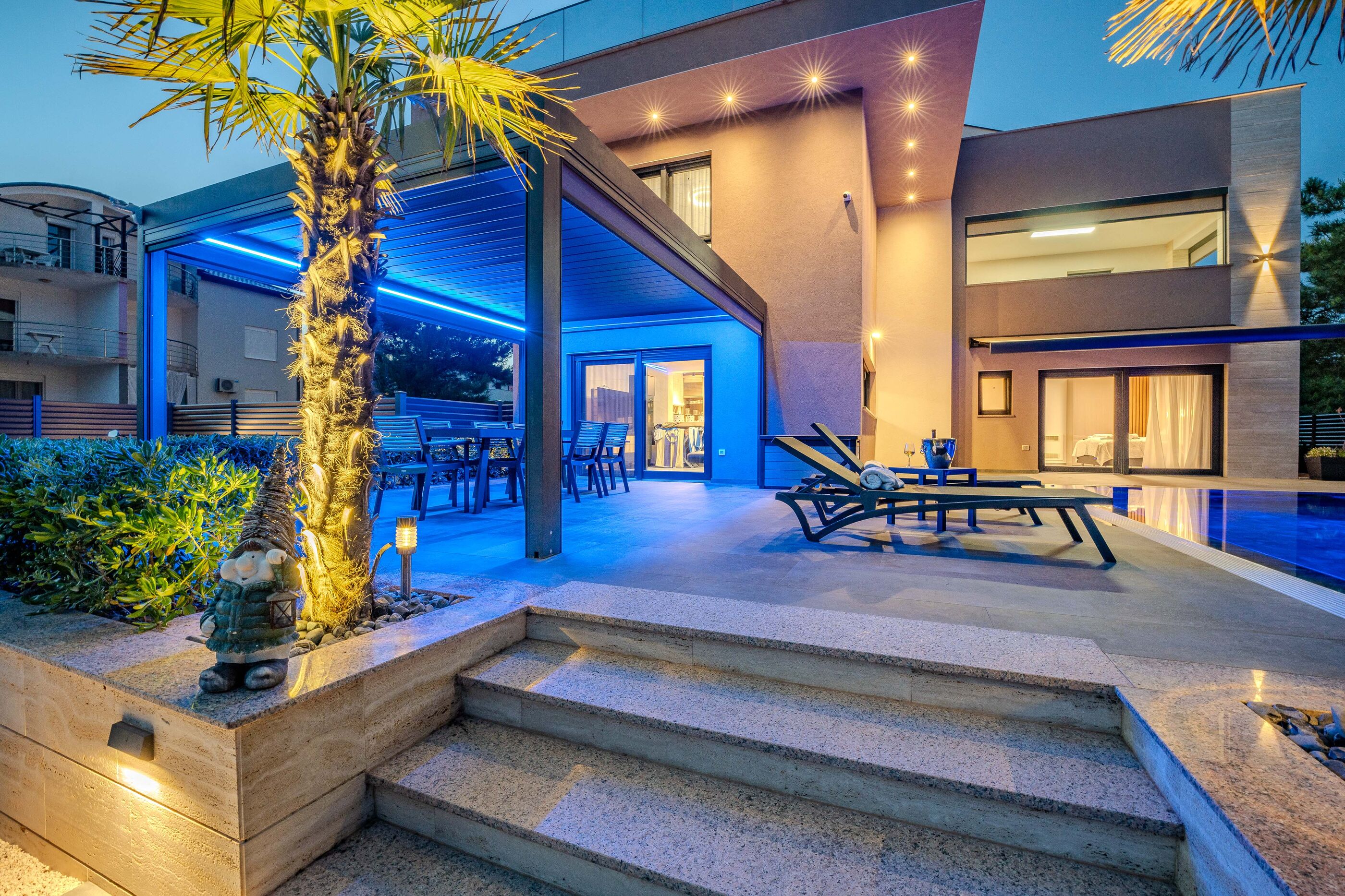 Apartments Villa Royal 44969-A2