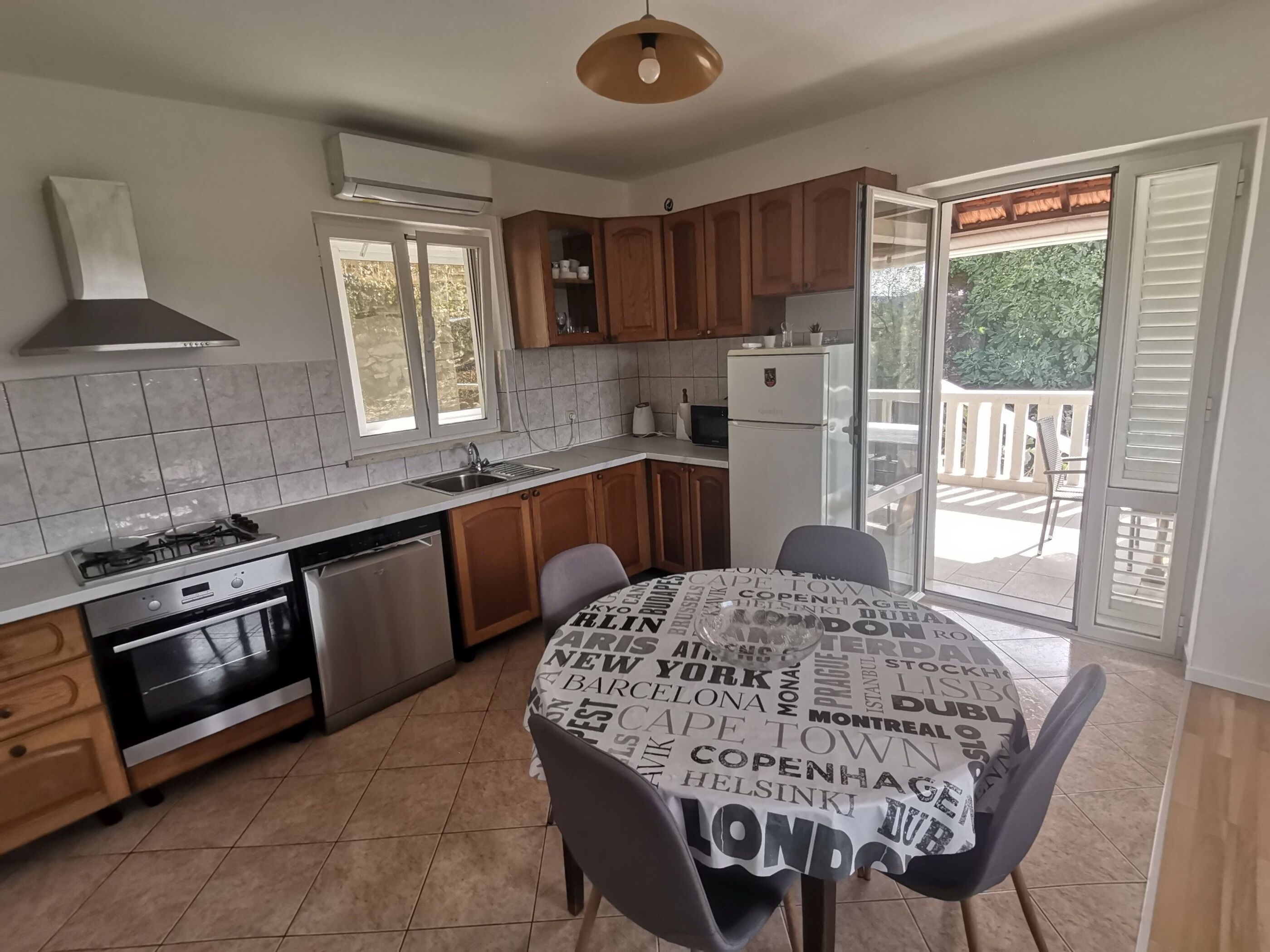 House Ule 2 114291-K1
