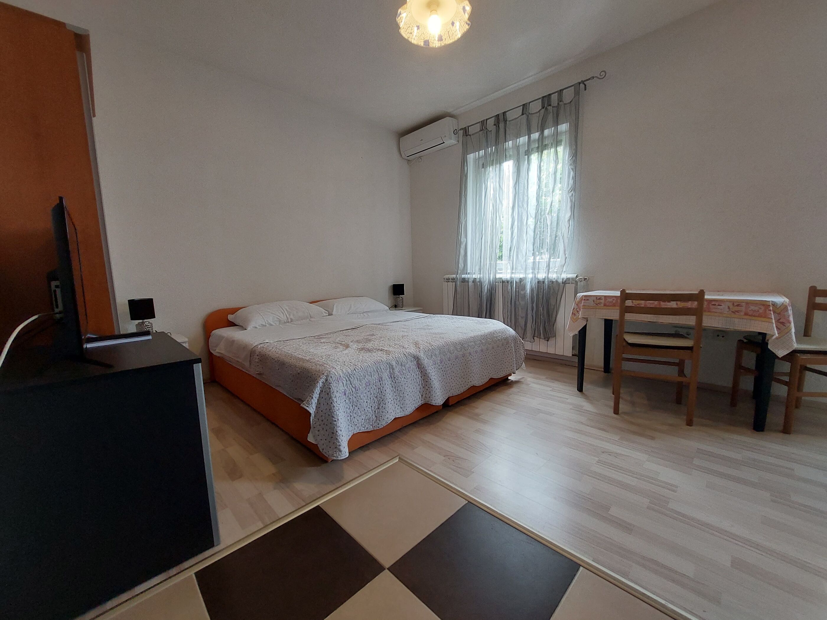 Apartments Angie 62284-S1