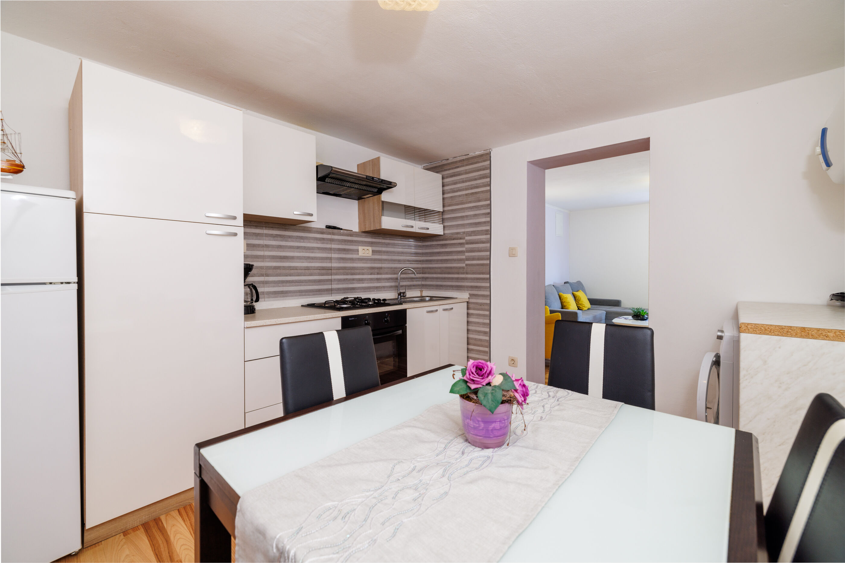 Apartment Mariposa 62759-A2