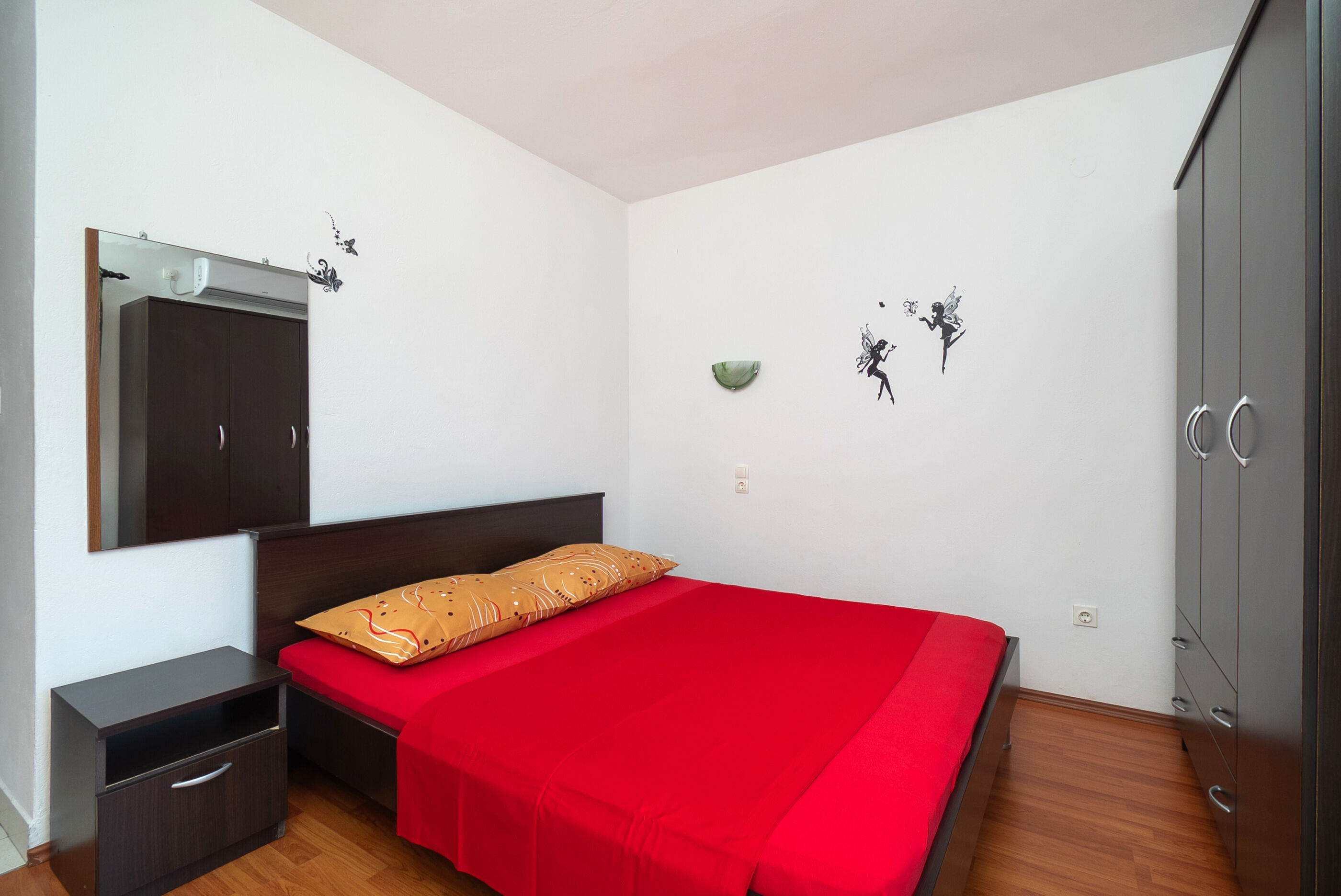 Apartments and Room Sanja 99261-S1