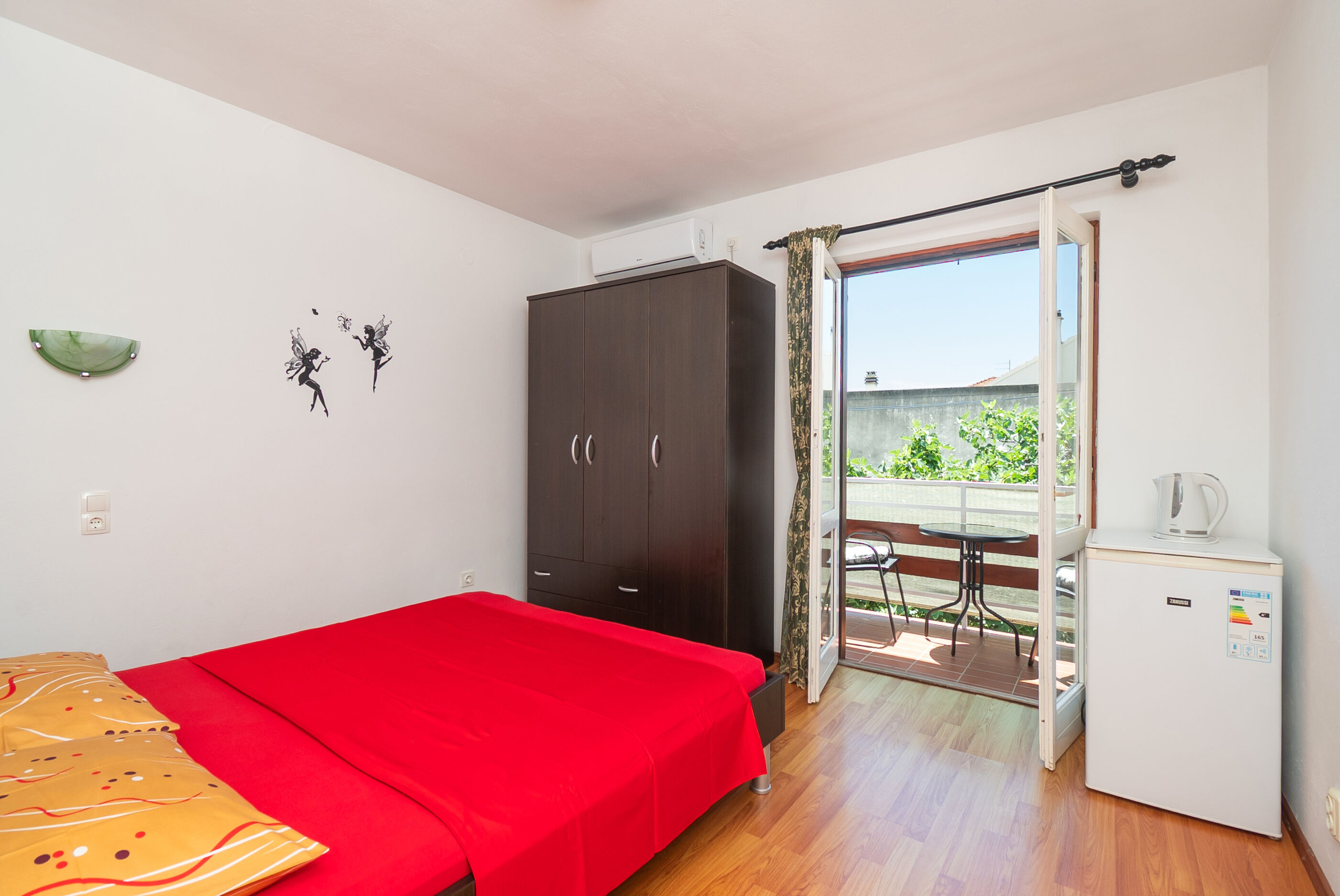 Apartments and Room Sanja 99261-S1