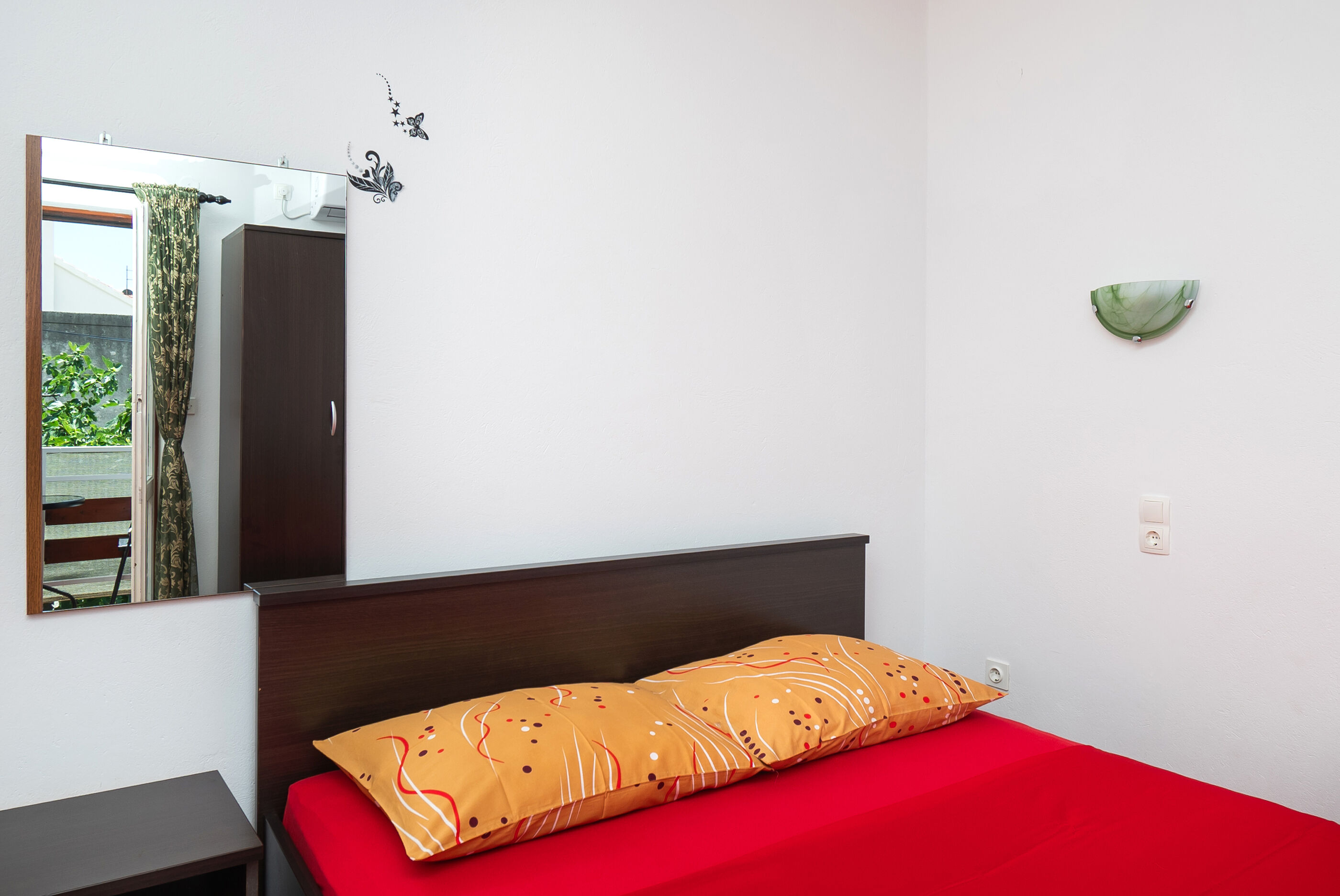 Apartments and Room Sanja 99261-S1