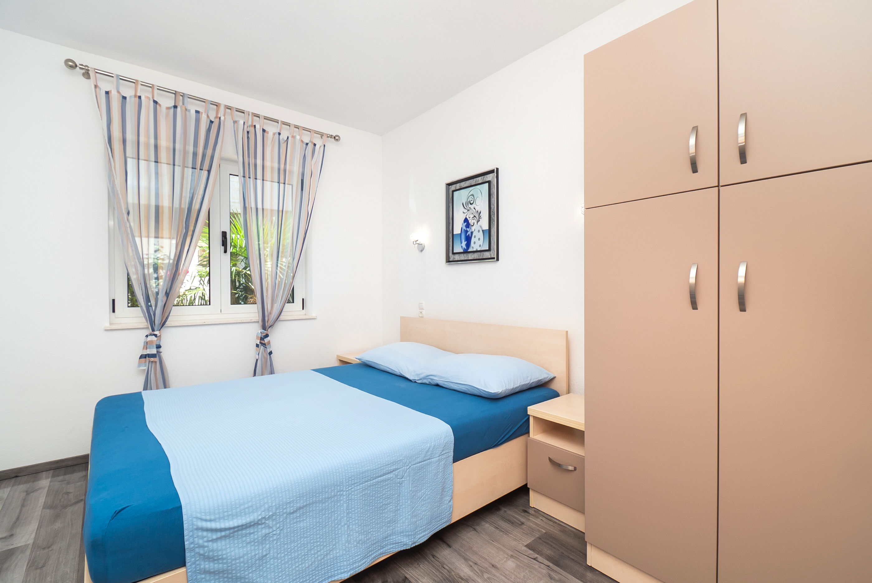 Apartments and Room Sanja 99261-A1