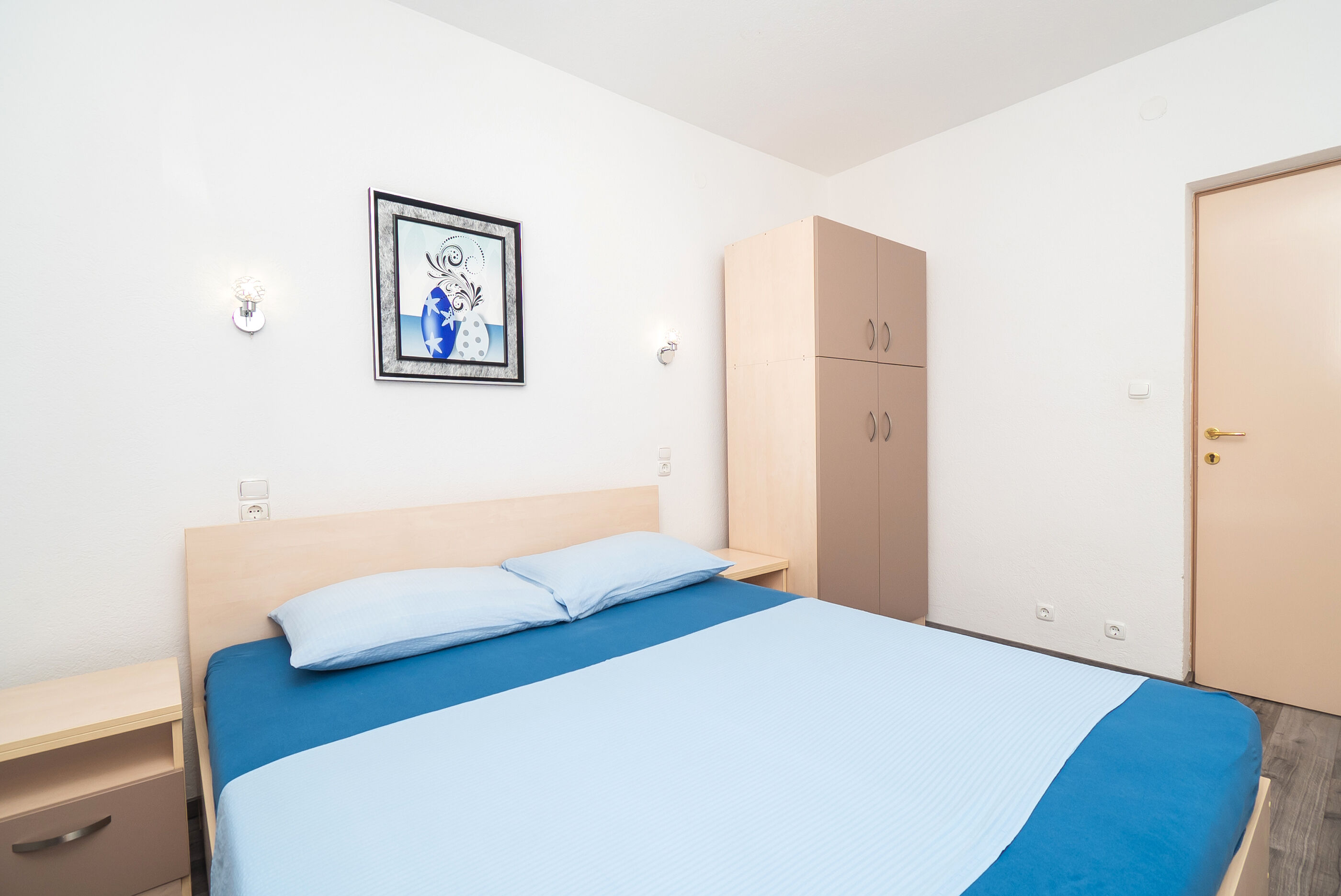 Apartments and Room Sanja 99261-A1