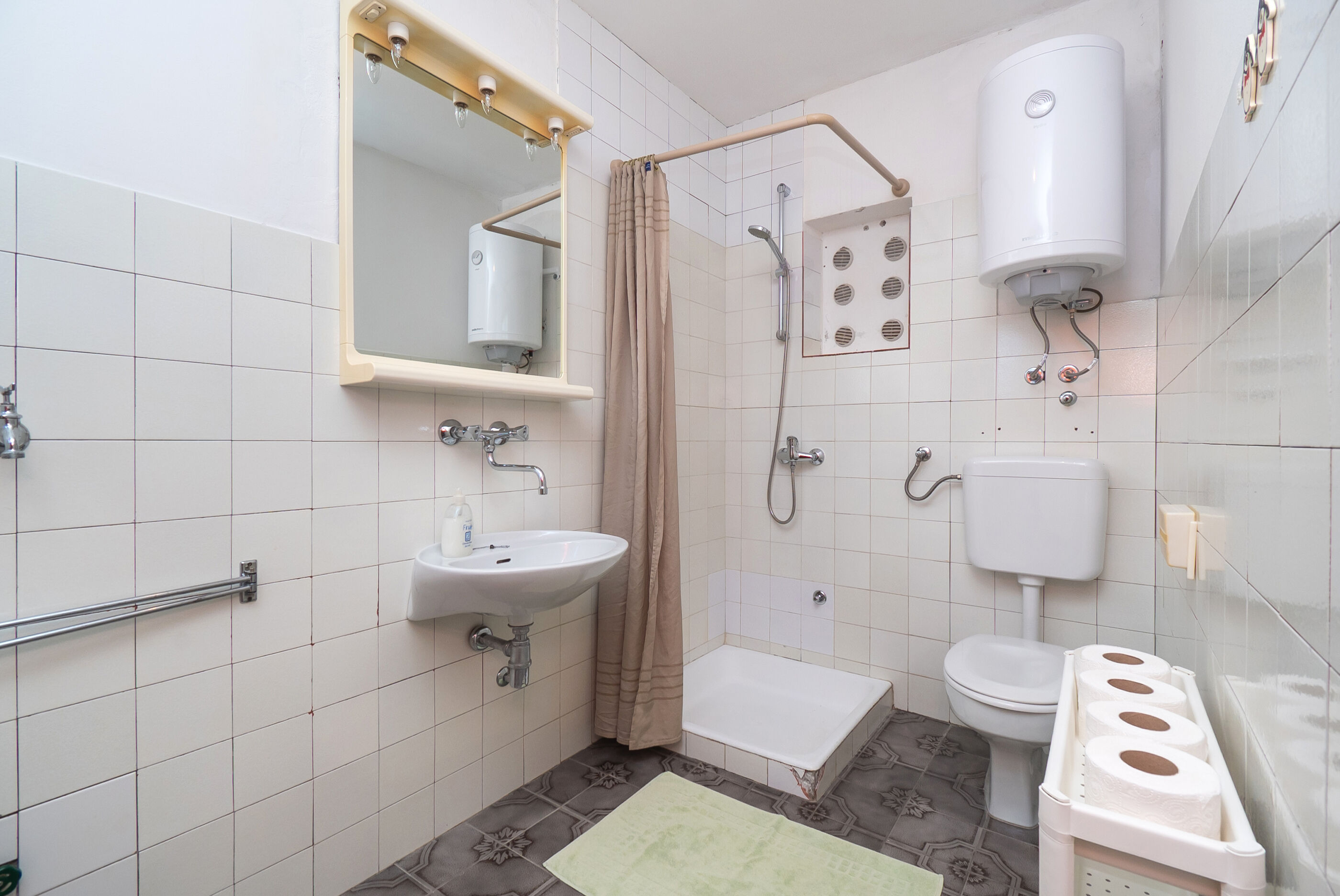 Apartments and Room Sanja 99261-A3
