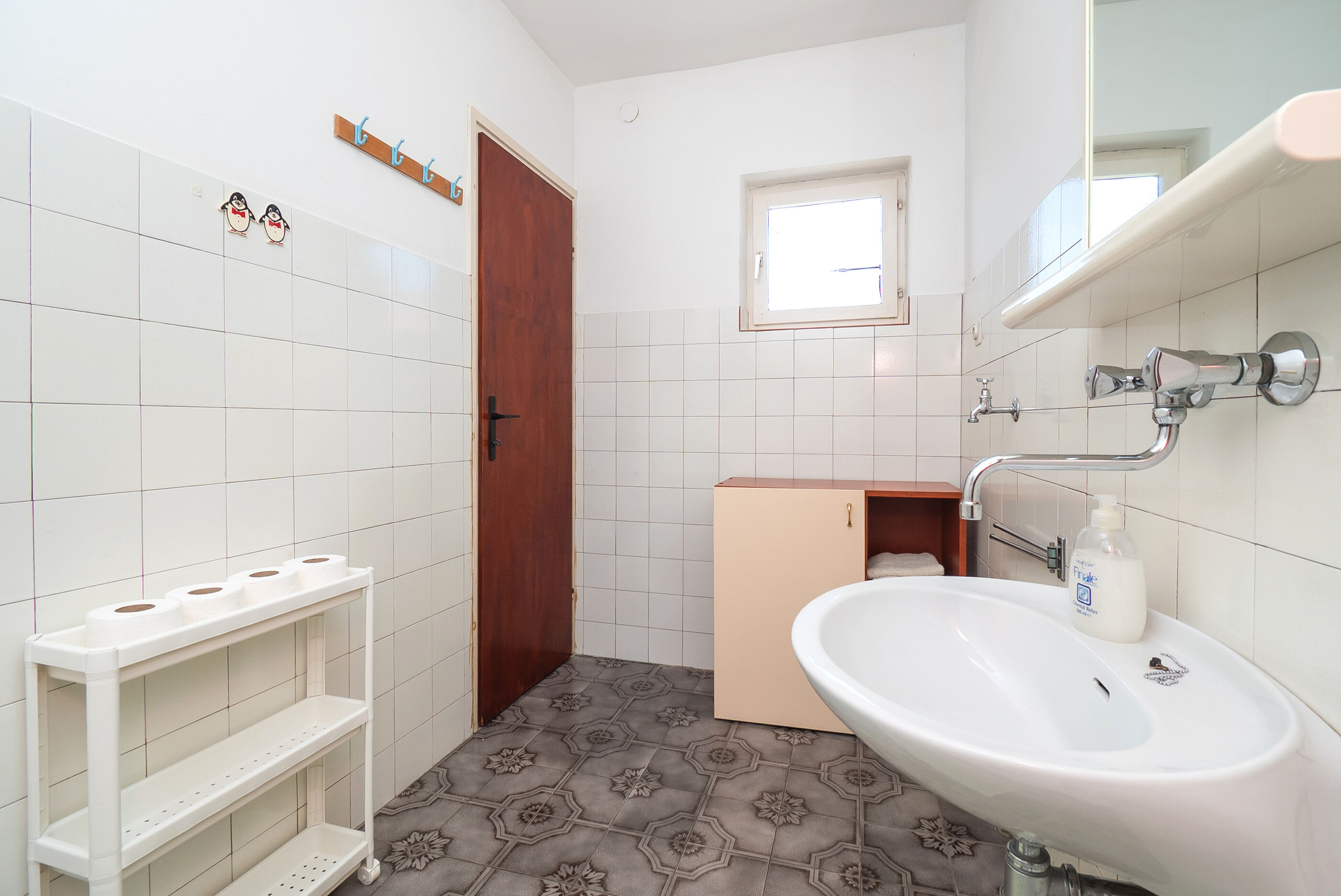 Apartments and Room Sanja 99261-A3
