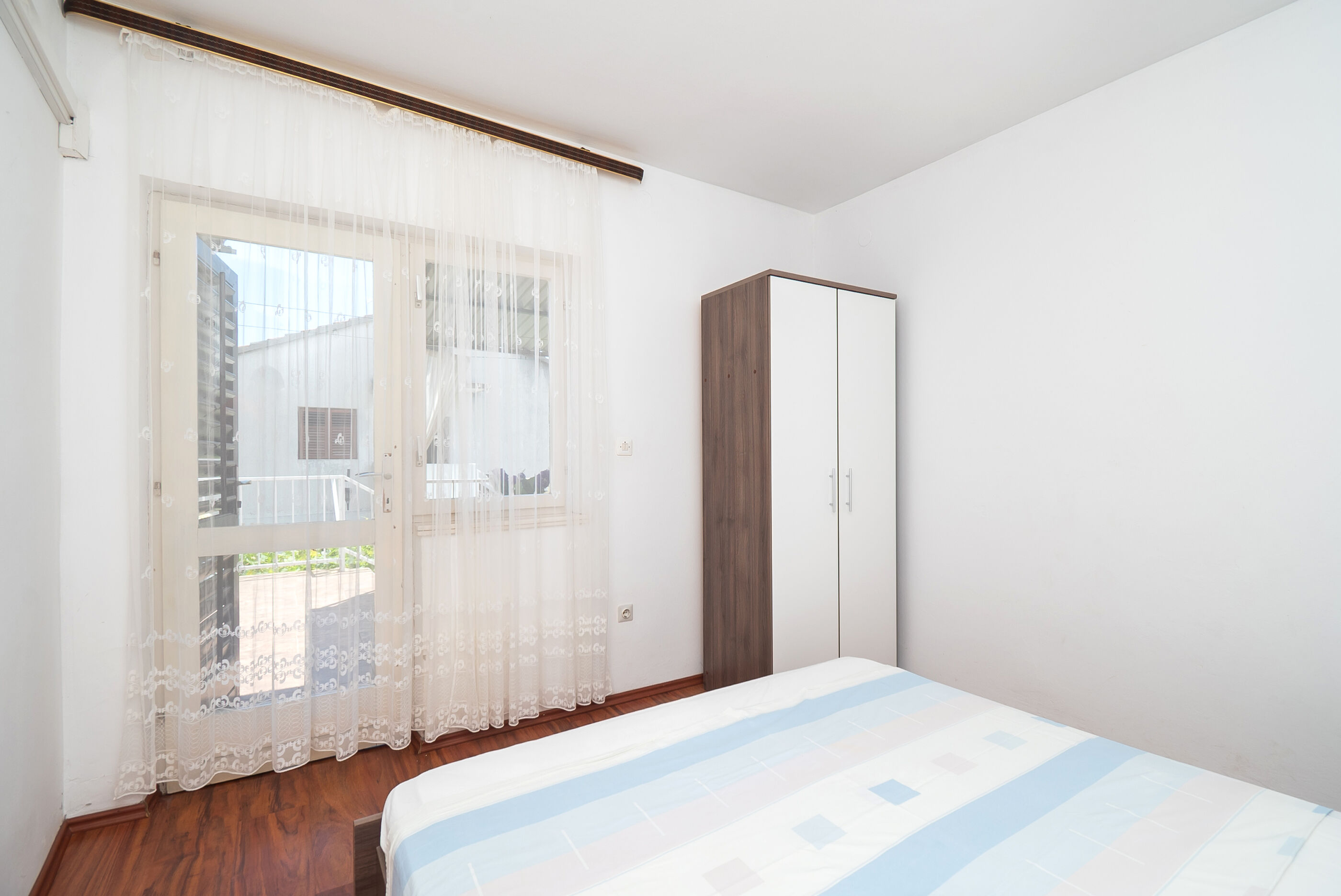 Apartments and Room Sanja 99261-A3