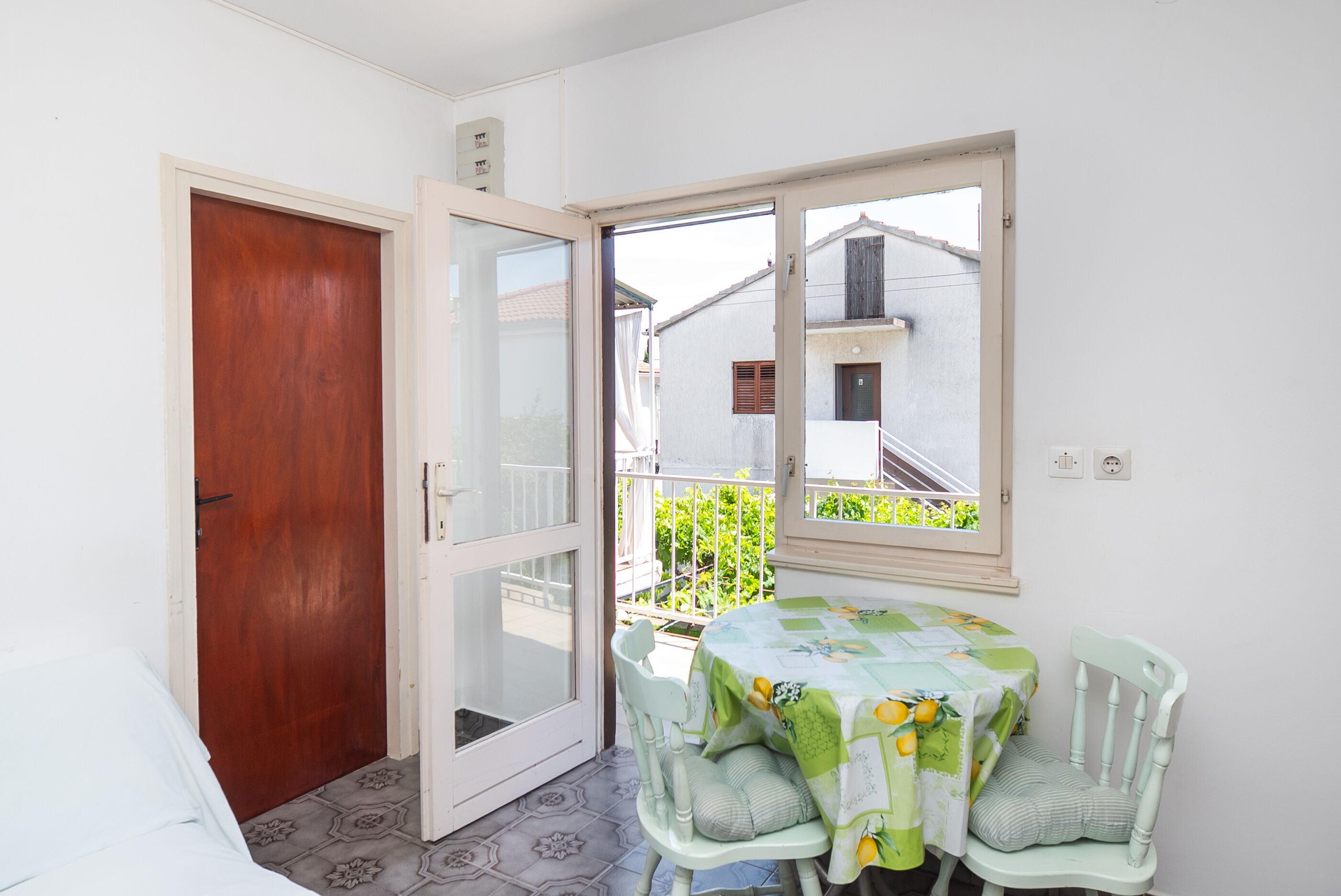 Apartments and Room Sanja 99261-A3