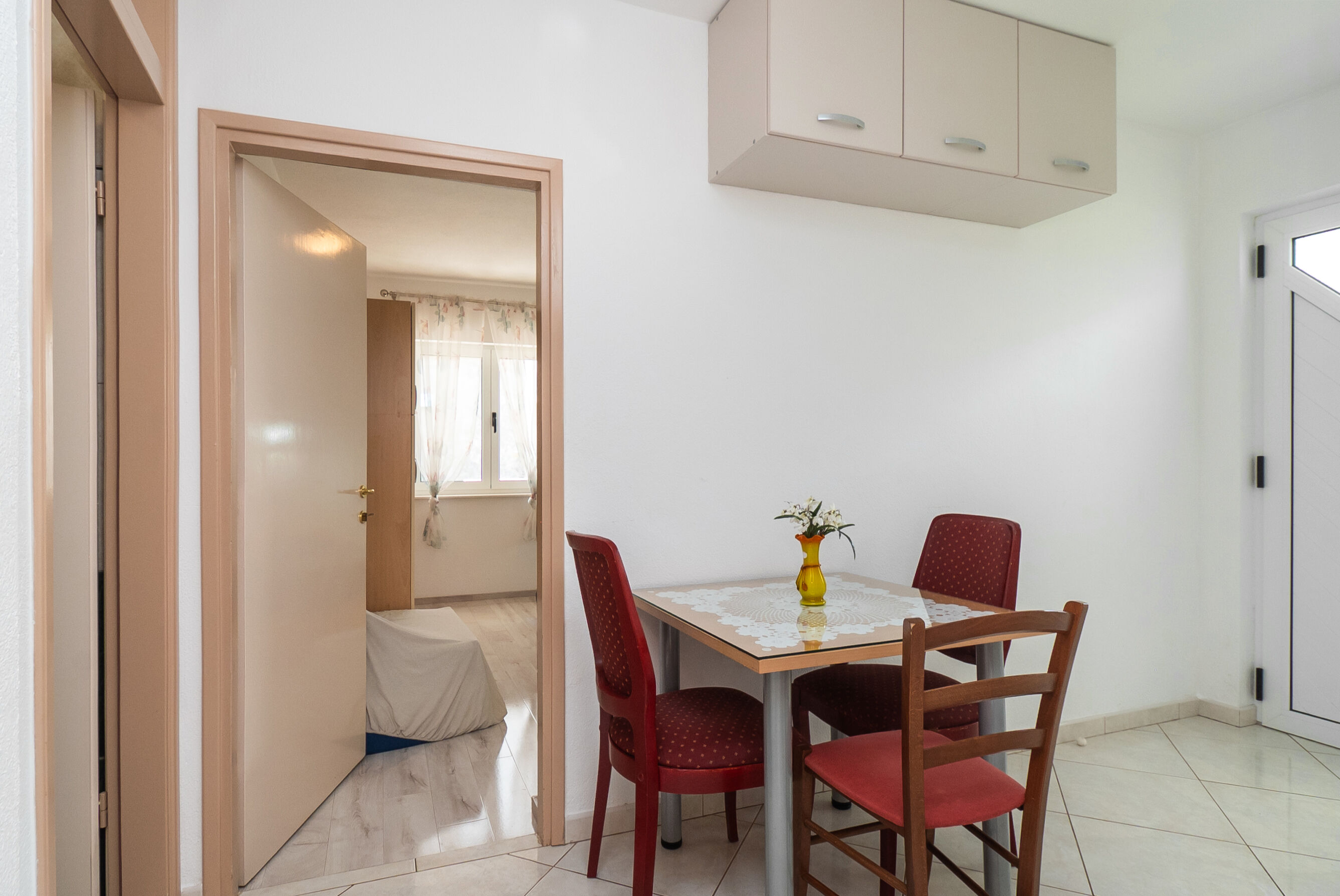 Apartments and Room Sanja 99261-A2