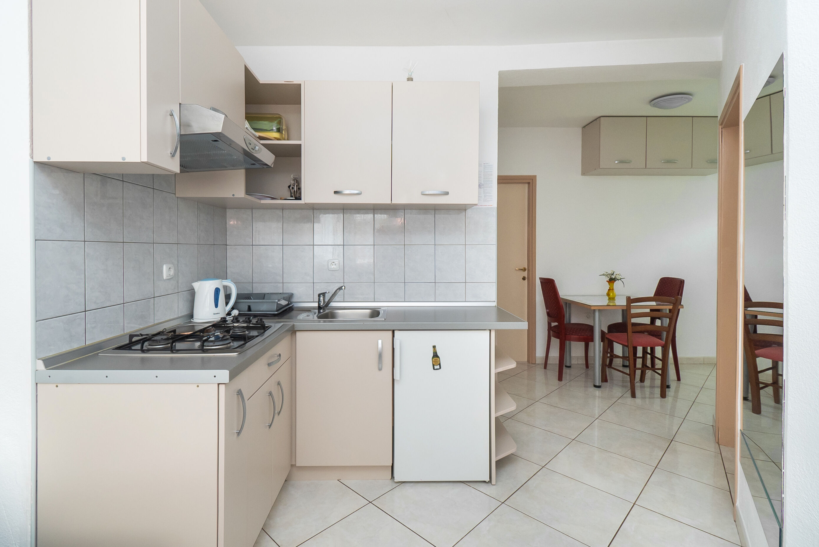 Apartments and Room Sanja 99261-A2
