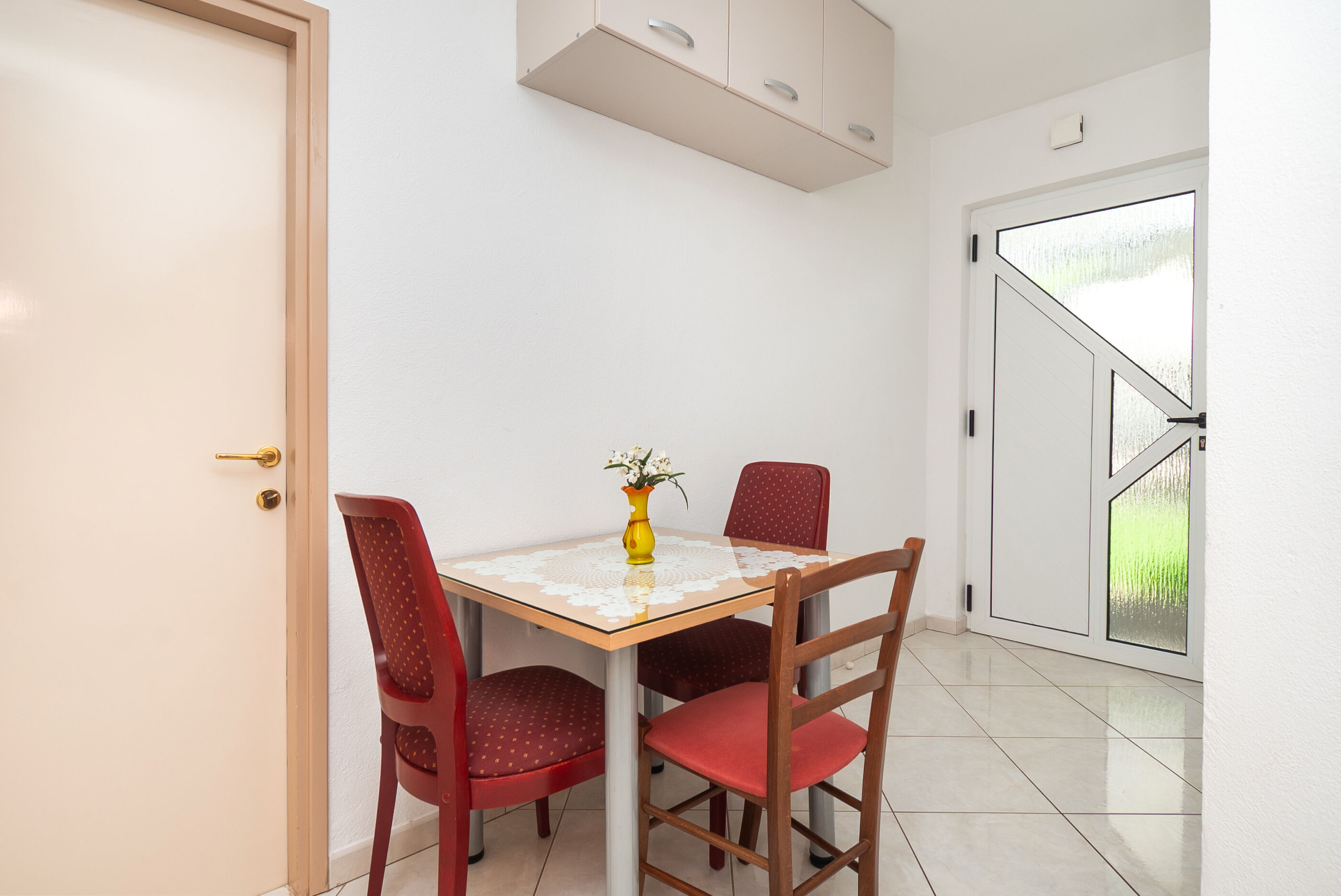 Apartments and Room Sanja 99261-A2