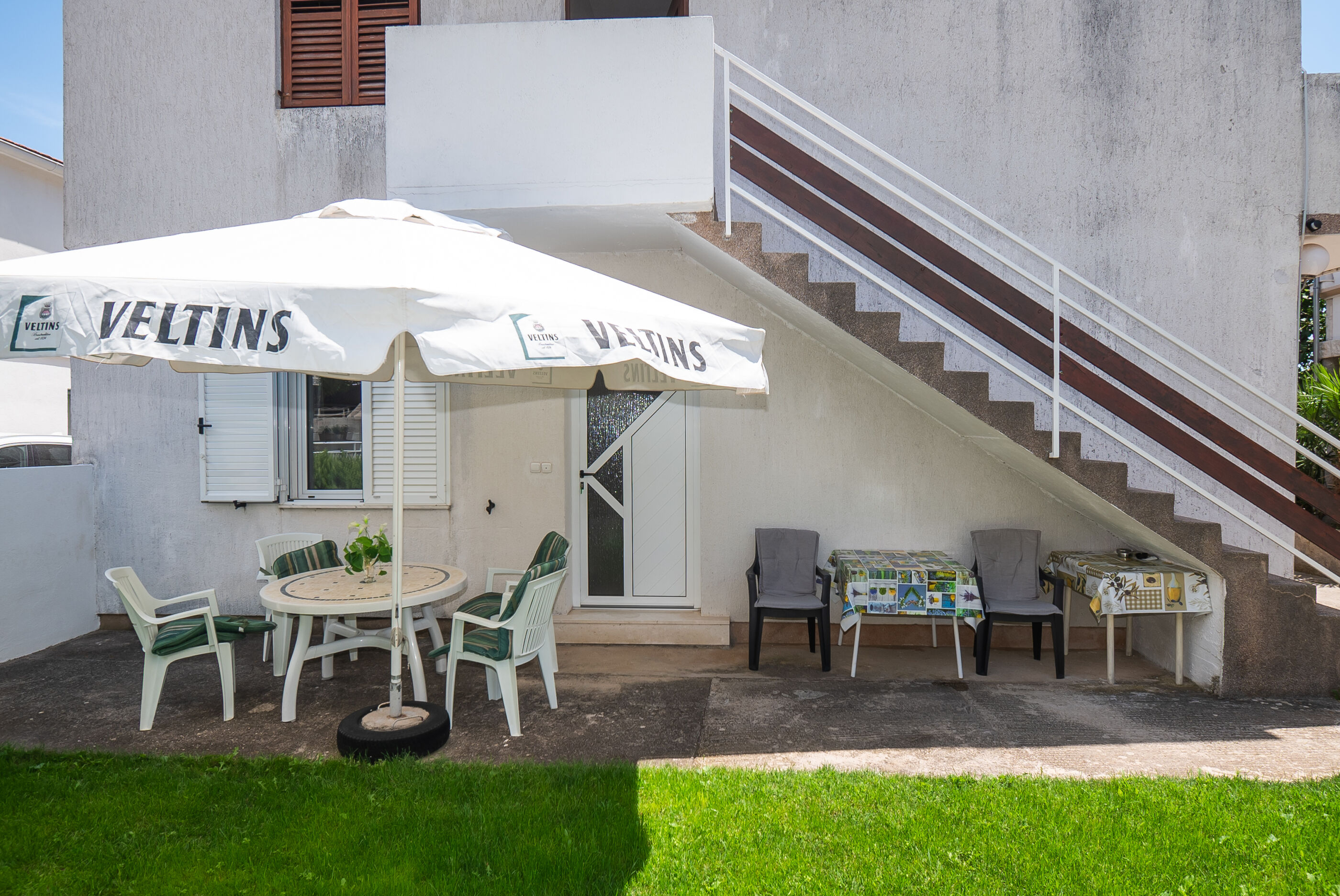 Apartments and Room Sanja 99261-A2