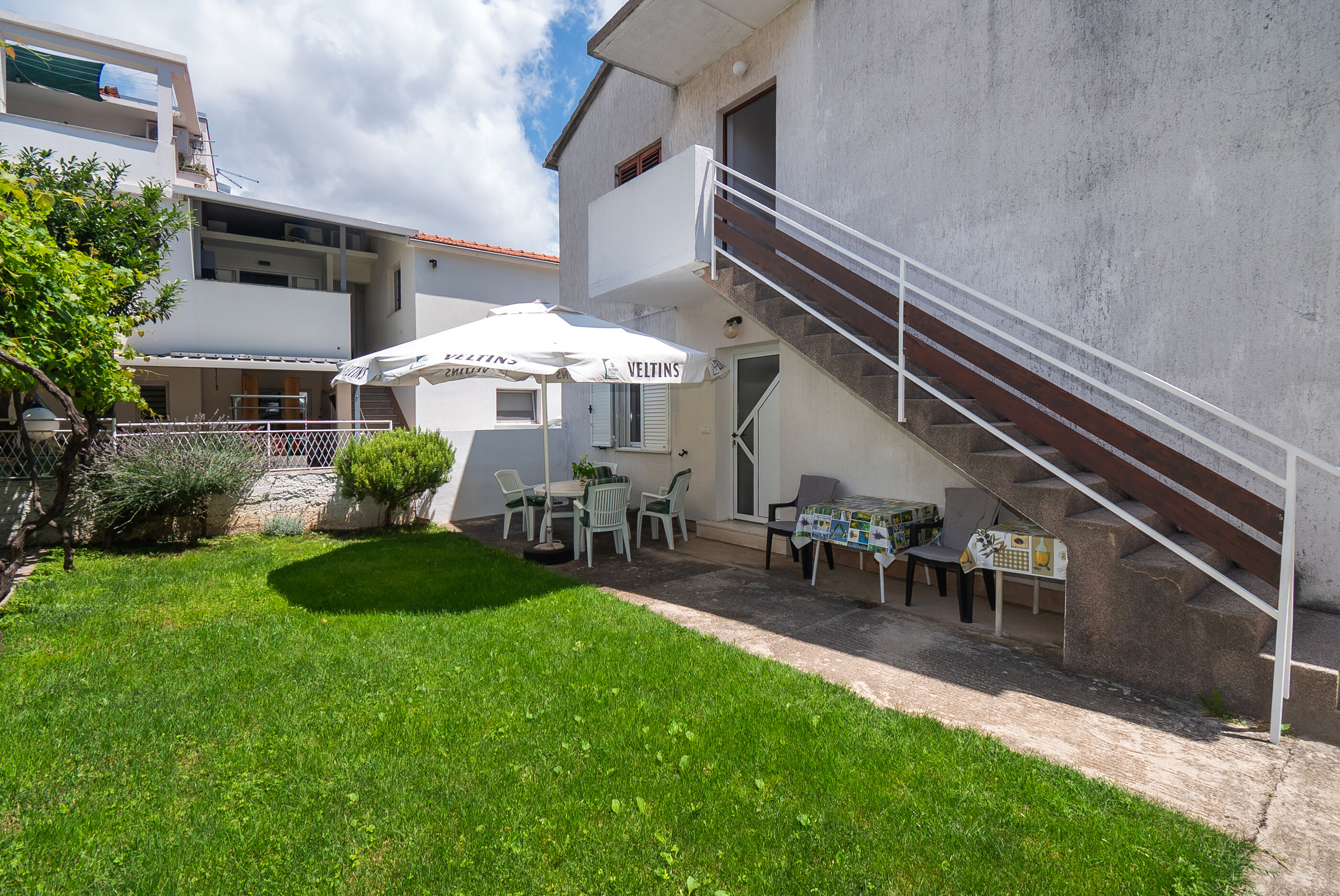 Apartments and Room Sanja 99261-A2