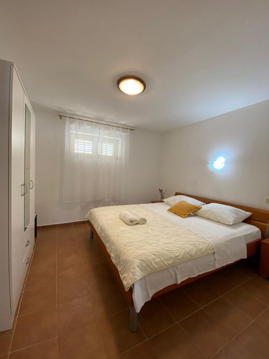 Apartments Mario 10826-A1