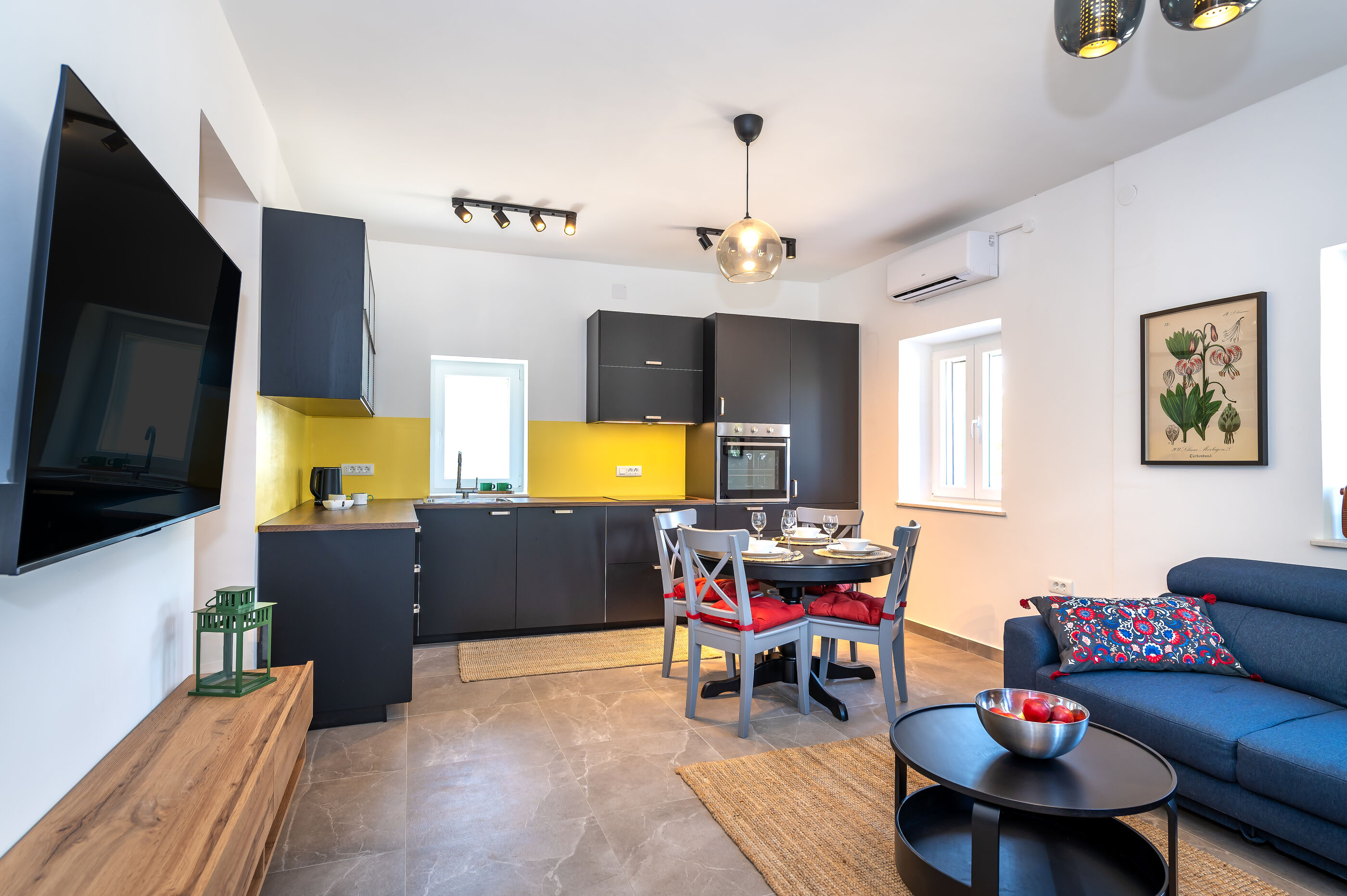 House STiKA 114371-K1