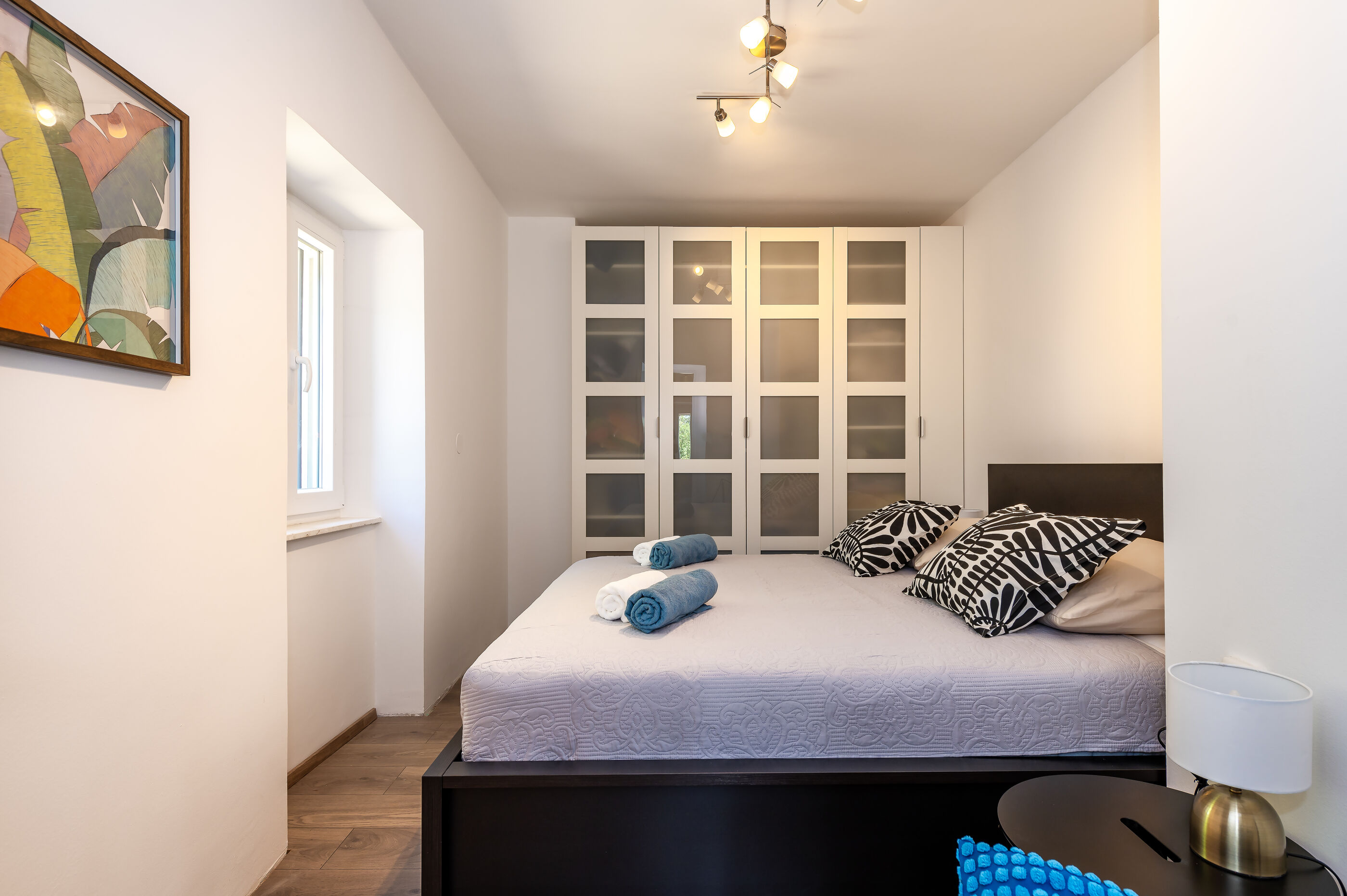 House STiKA 114371-K1