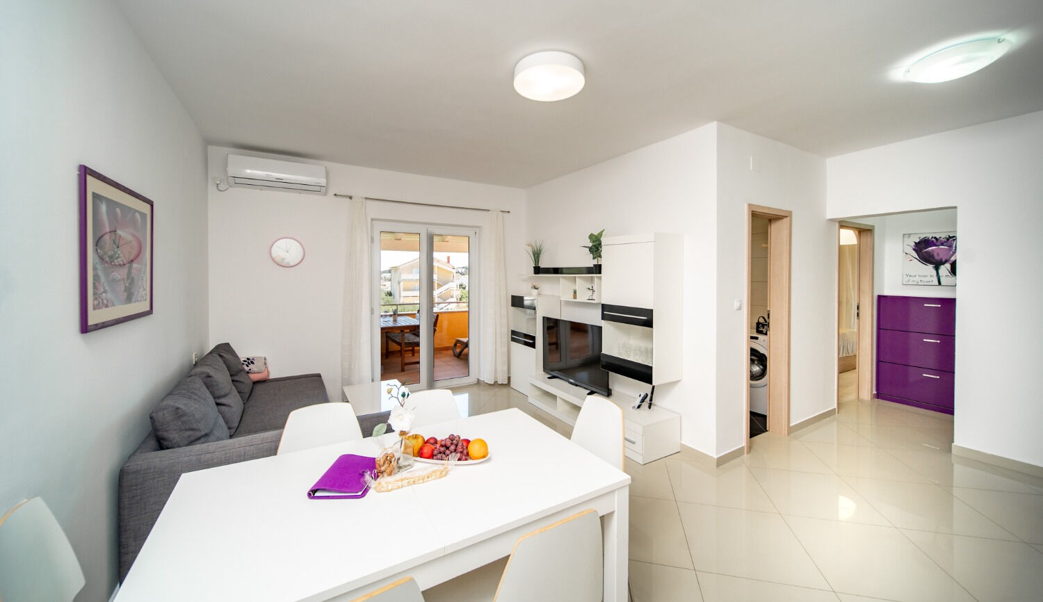 Apartments Spomenka 104761-A1