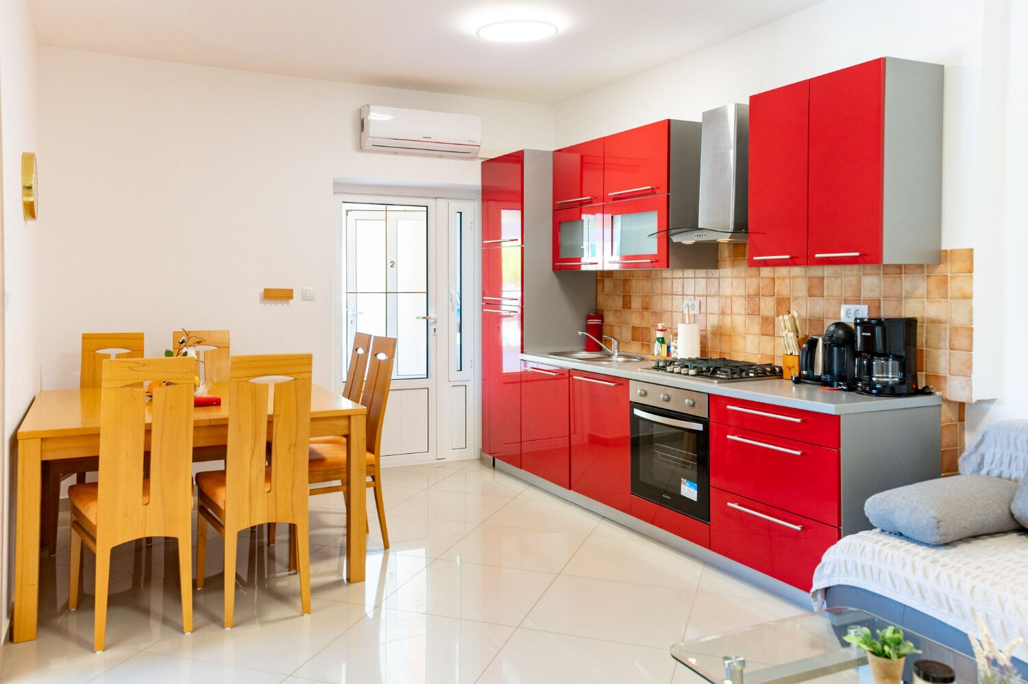 Apartments Spomenka 104761-A2