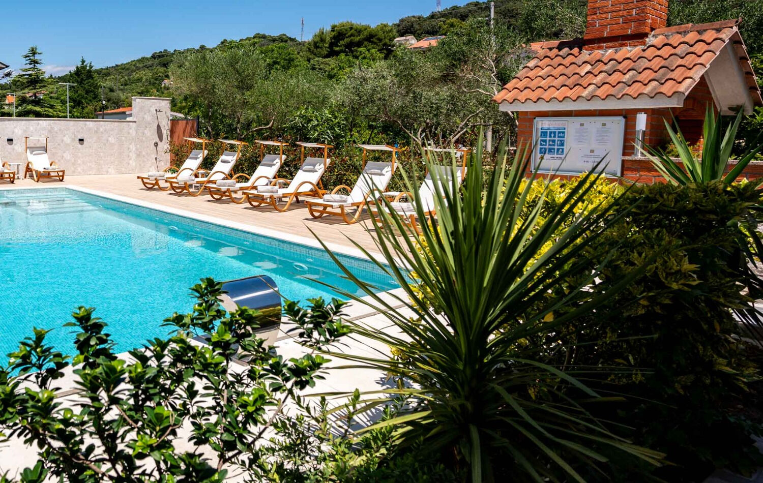 Apartments Spomenka 104761-A1