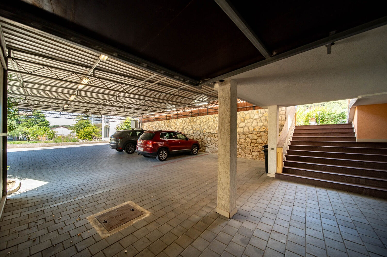 Apartments Spomenka 104761-A1