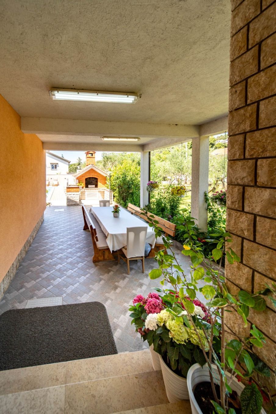 Apartments Spomenka 104761-A1