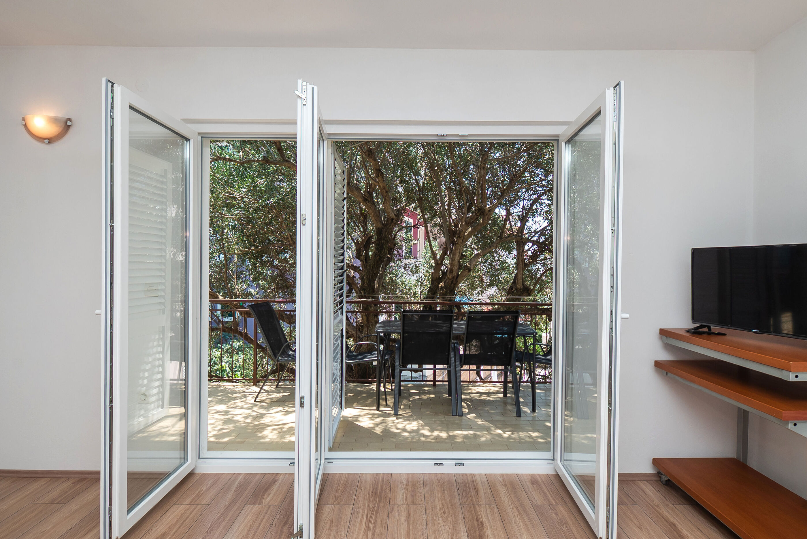 Apartment Ljuba 41009-A1