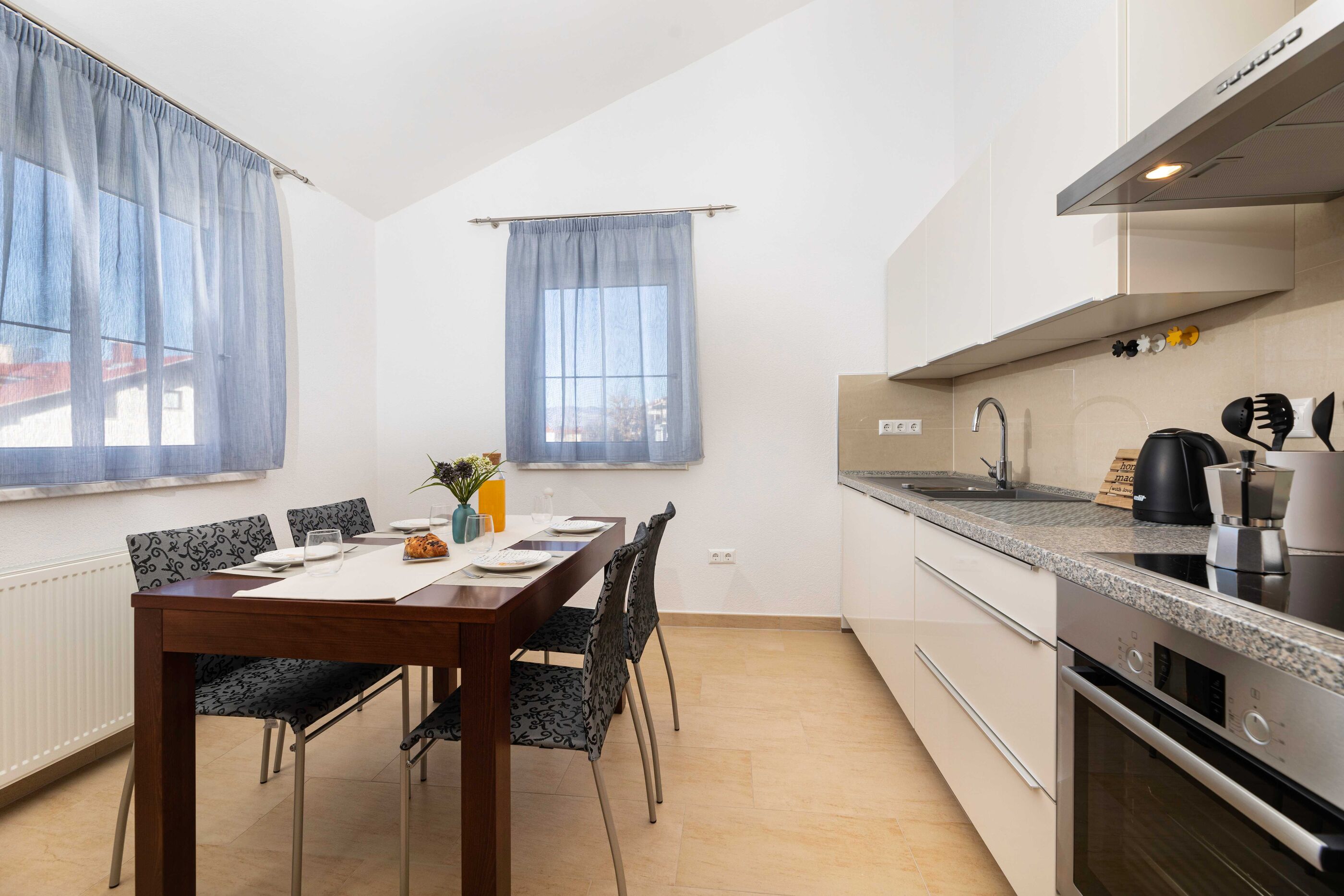 Apartments and Room Ocean 62007-A2